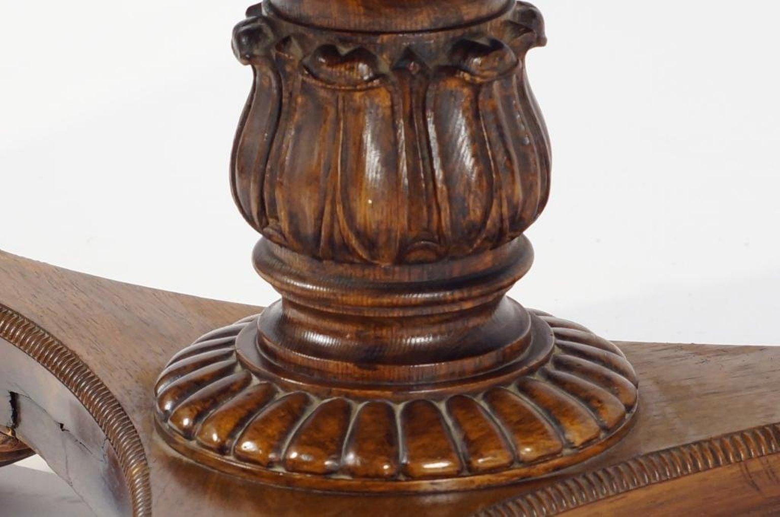 George IV Walnut Round drum Table, Early 19th Century 4