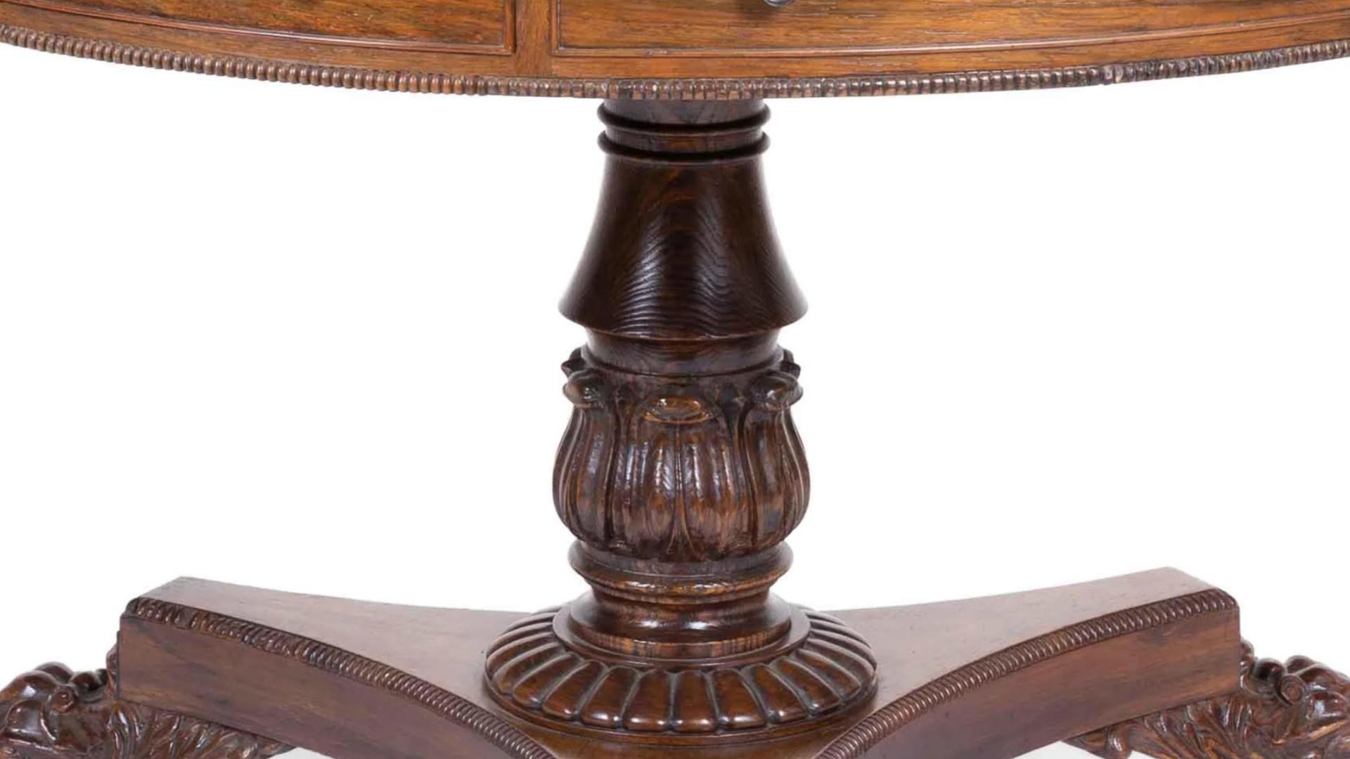 George IV Walnut Round drum Table, Early 19th Century 2