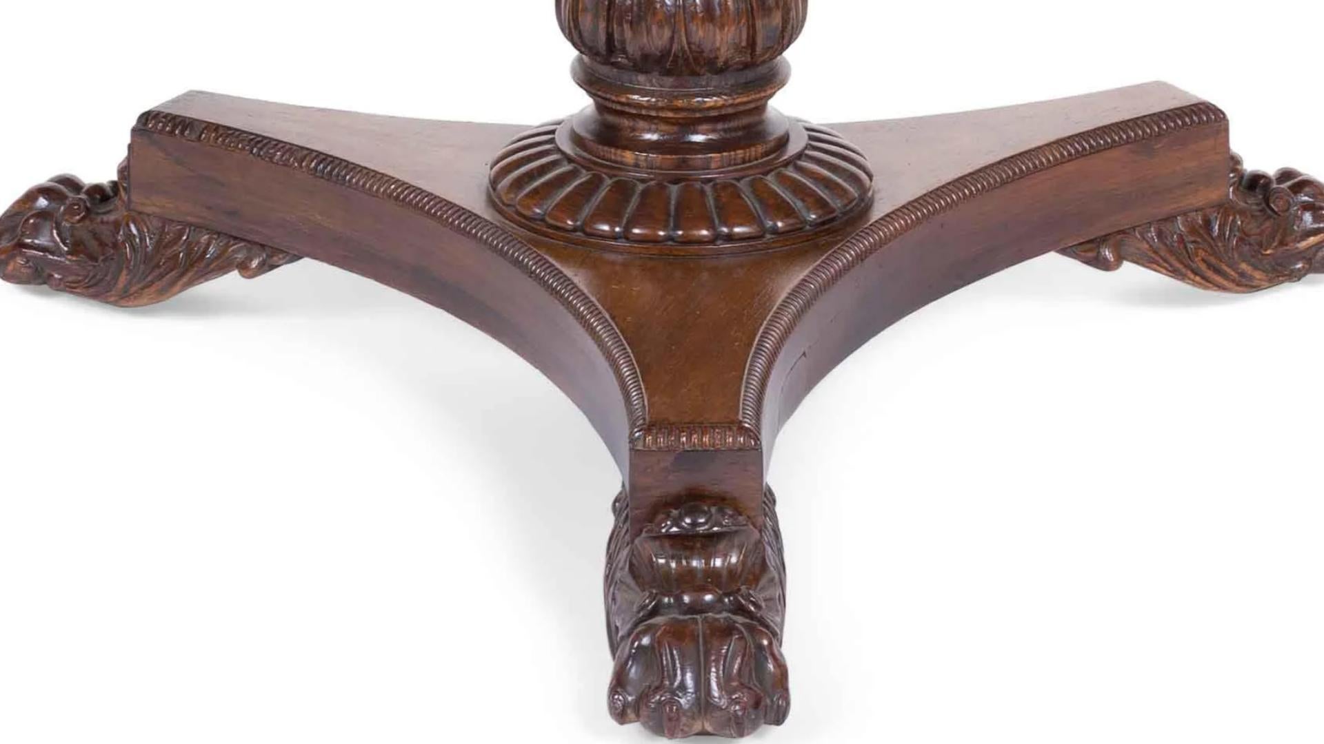 George IV Walnut Round drum Table, Early 19th Century 5