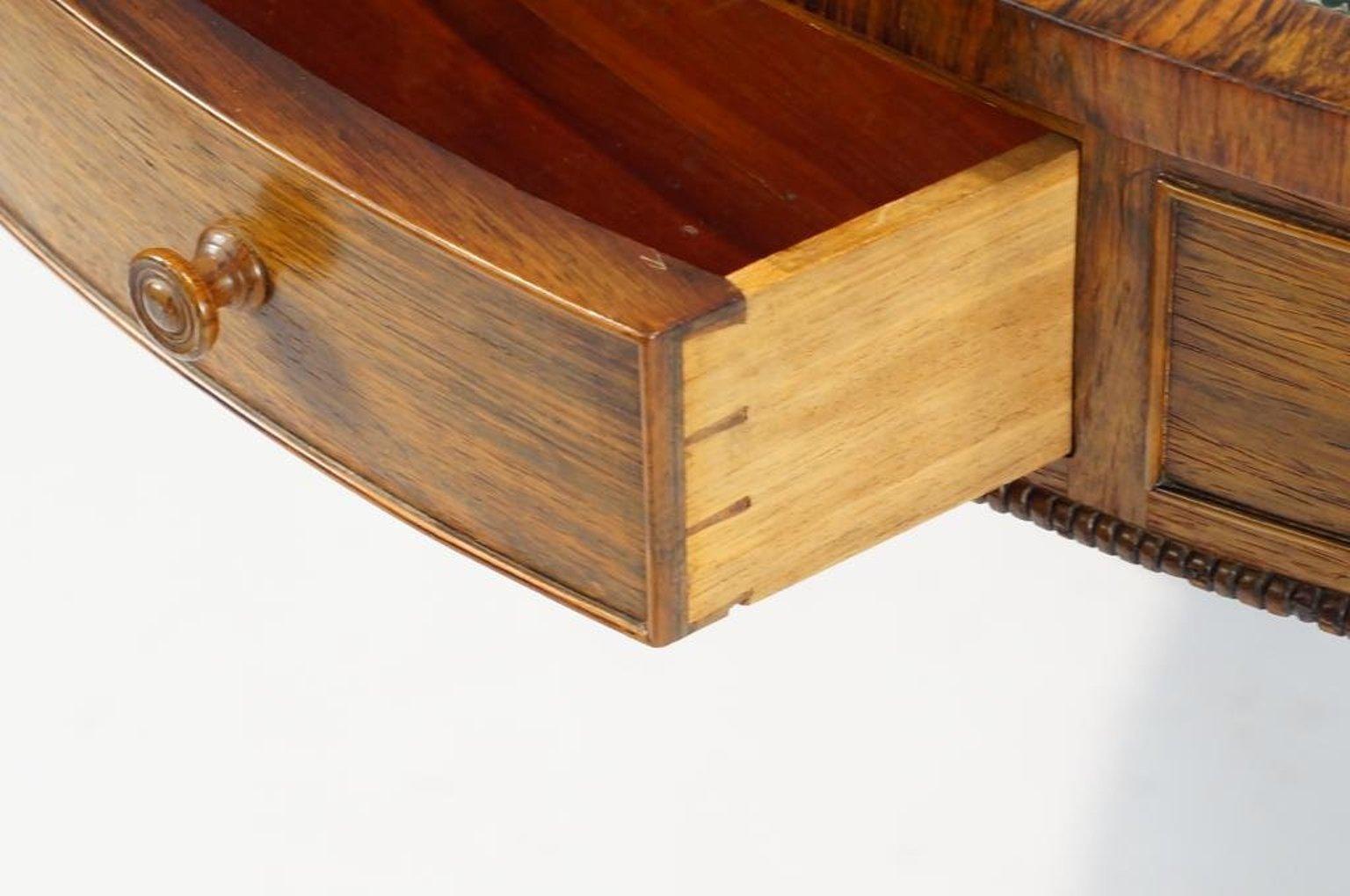 Leather George IV Walnut Round drum Table, Early 19th Century