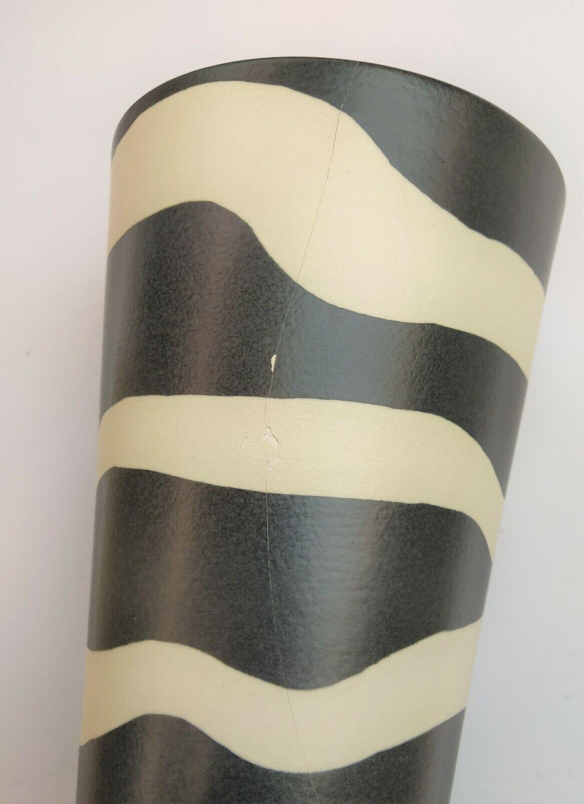 20th Century George J. Sowden, Bitossi Ceramiche Handmade Limited Edition Clay Triangle Vase For Sale