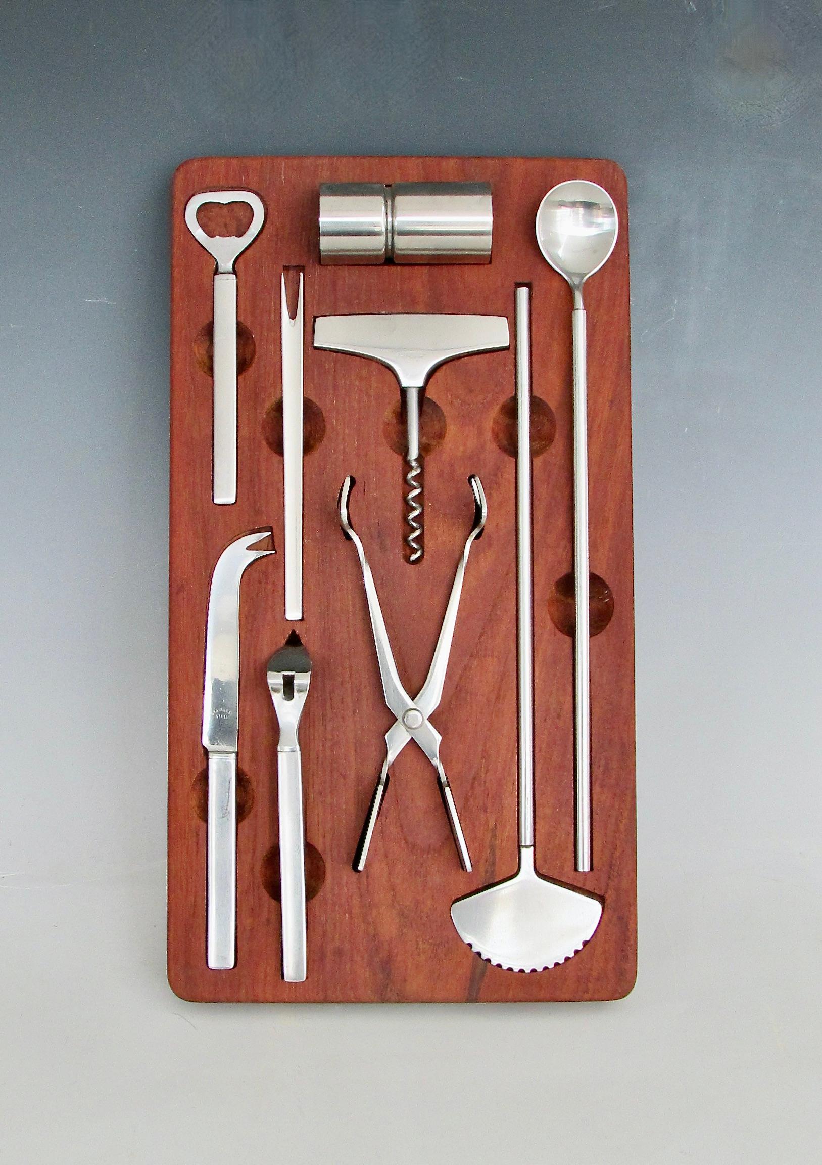 George Jensen Denmark large bar cocktail tool set in fitted teak holder In Good Condition For Sale In Ferndale, MI