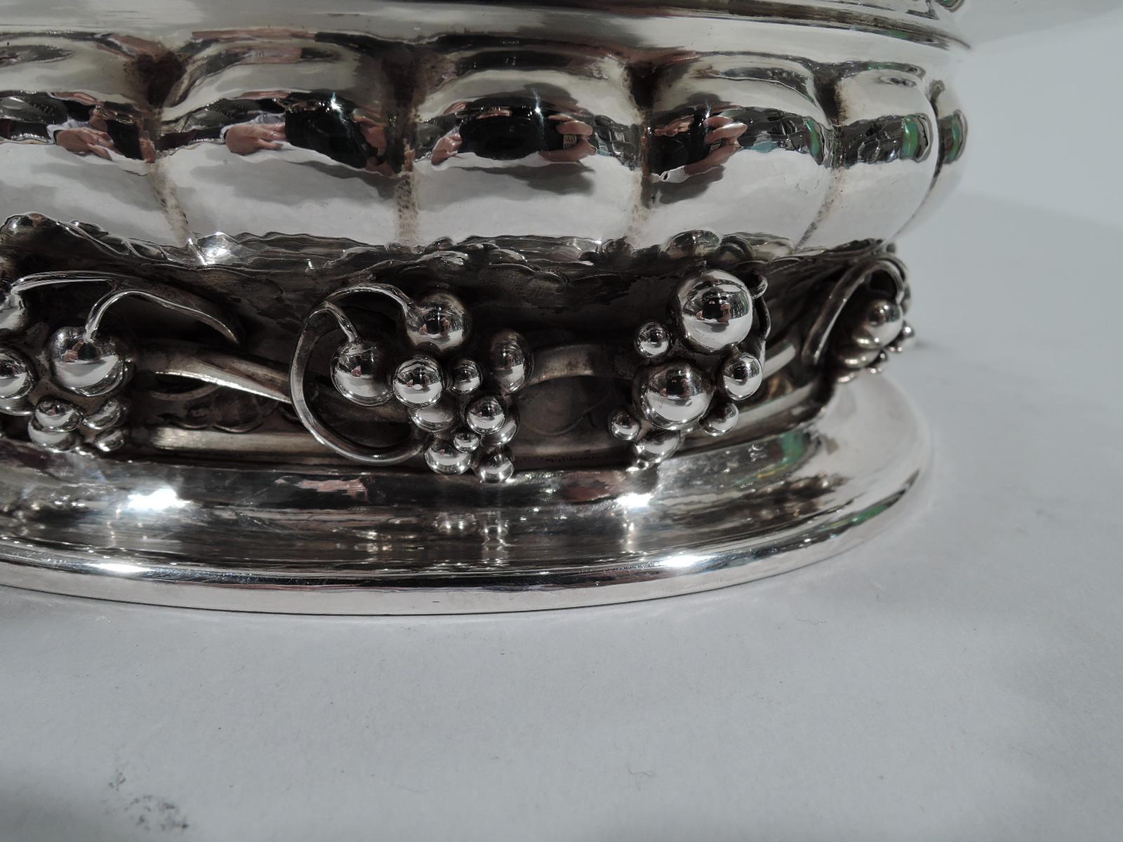 George Jensen Sterling Silver Classic Grape Centerpiece Bowl In Excellent Condition In New York, NY