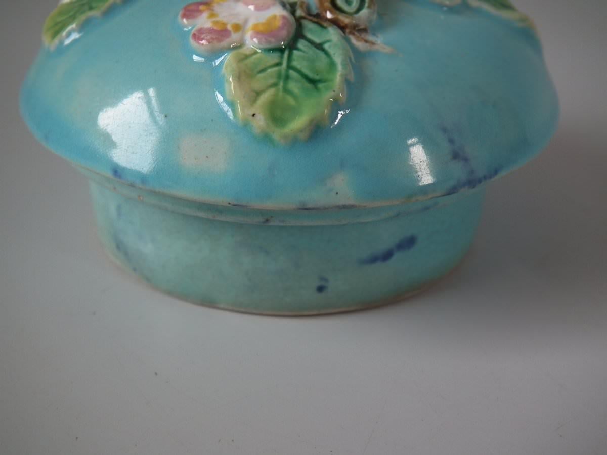 Majolica George Jones Blossom Teapot And Cover For Sale