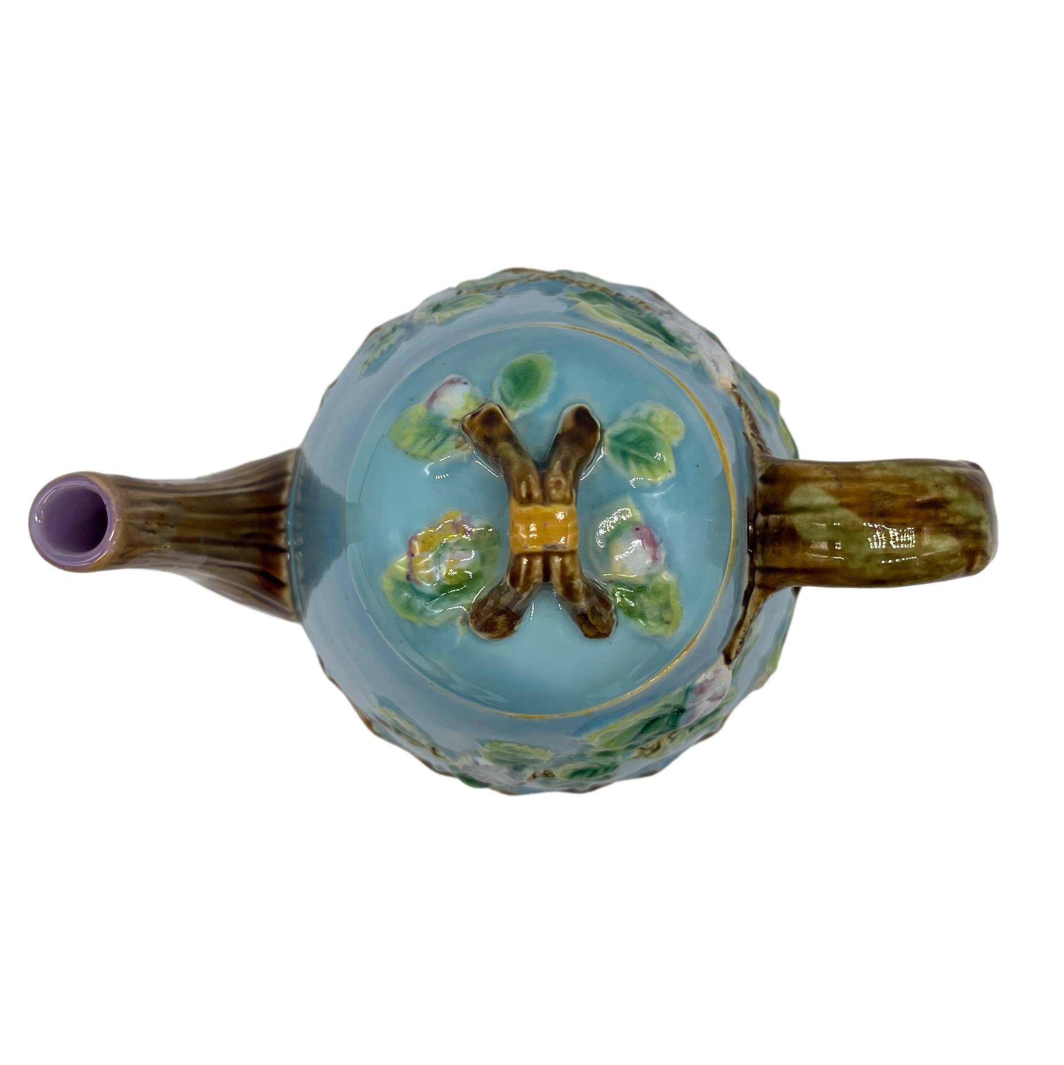 George Jones Majolica 'Apple Blossom' Teapot Basketweave on Turquoise, ca. 1873 For Sale 2