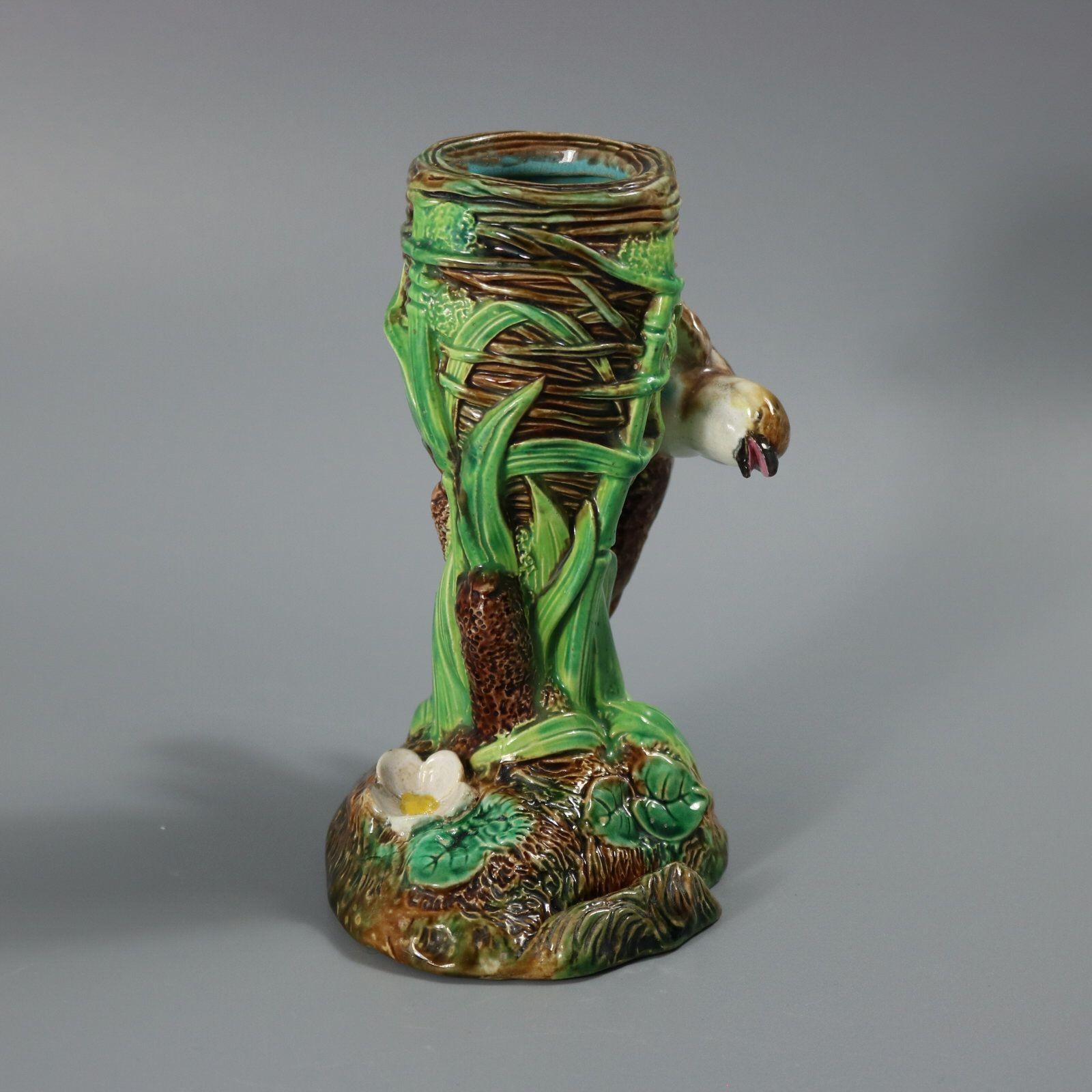Vase de porte-cartes oiseaux sur le nid en majolique George Jones en vente 2