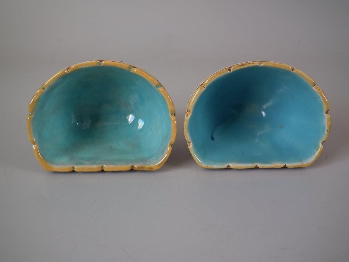 George Jones Majolica Blue Tit Strawberry Server and Spoon 3