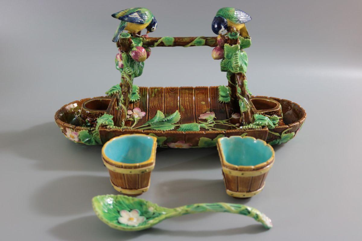 George Jones Majolica Blue Tit Strawberry Server For Sale 6