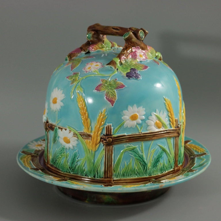 Late 19th Century George Jones Majolica Daisy Cheese Keeper For Sale