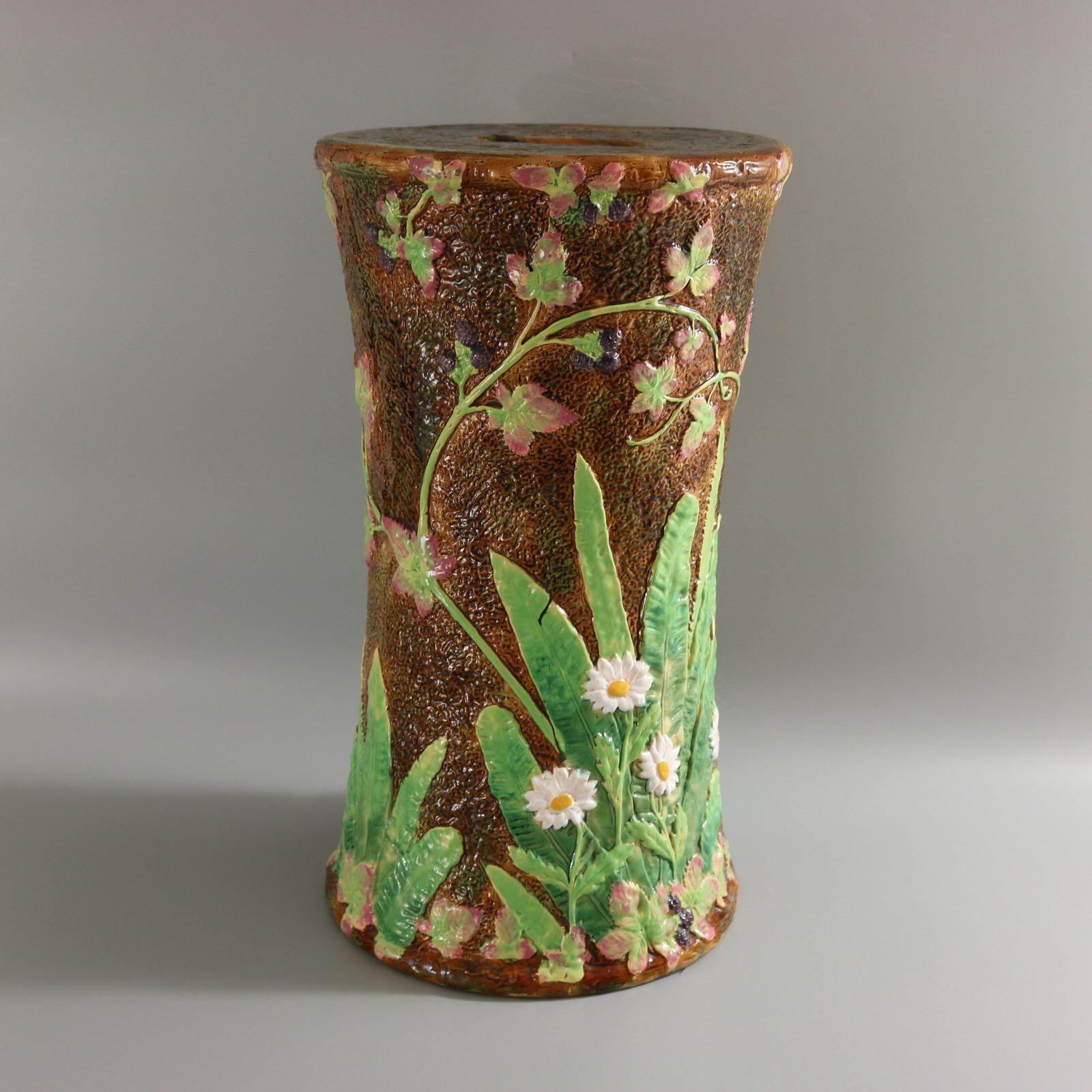 Late 19th Century George Jones Majolica Daisy Garden Seat