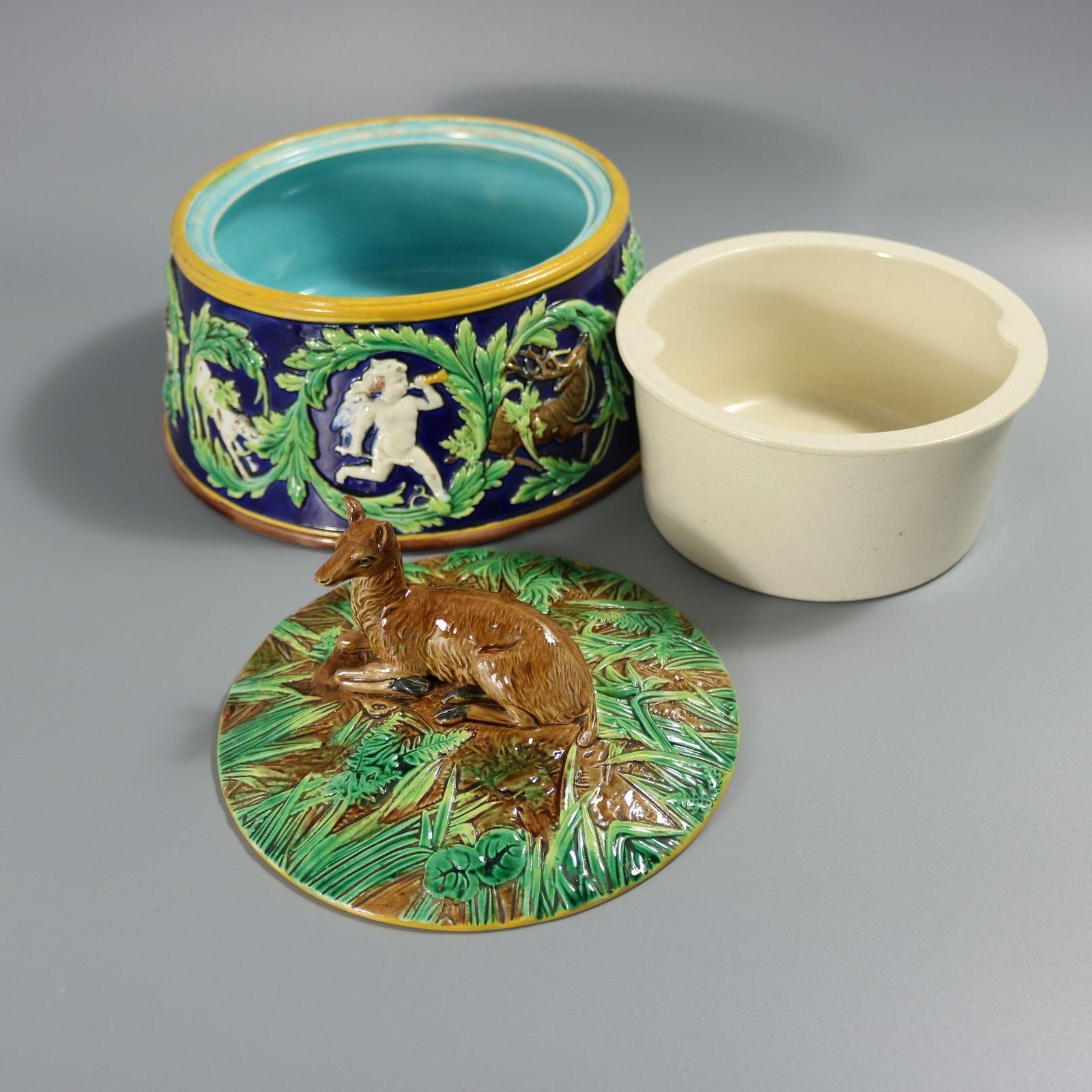 Plat à tarte et couvercle en majolique de George Jones pour le gibier à poils de cerf en vente 9