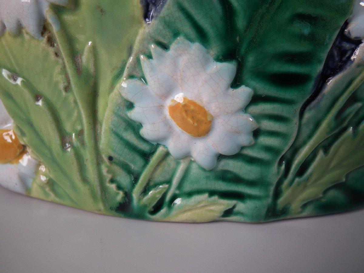 George Jones Majolica Floral Cheese Dome and Stand In Good Condition In Chelmsford, Essex