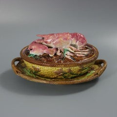 Plato de langosta de mayólica George Jones
