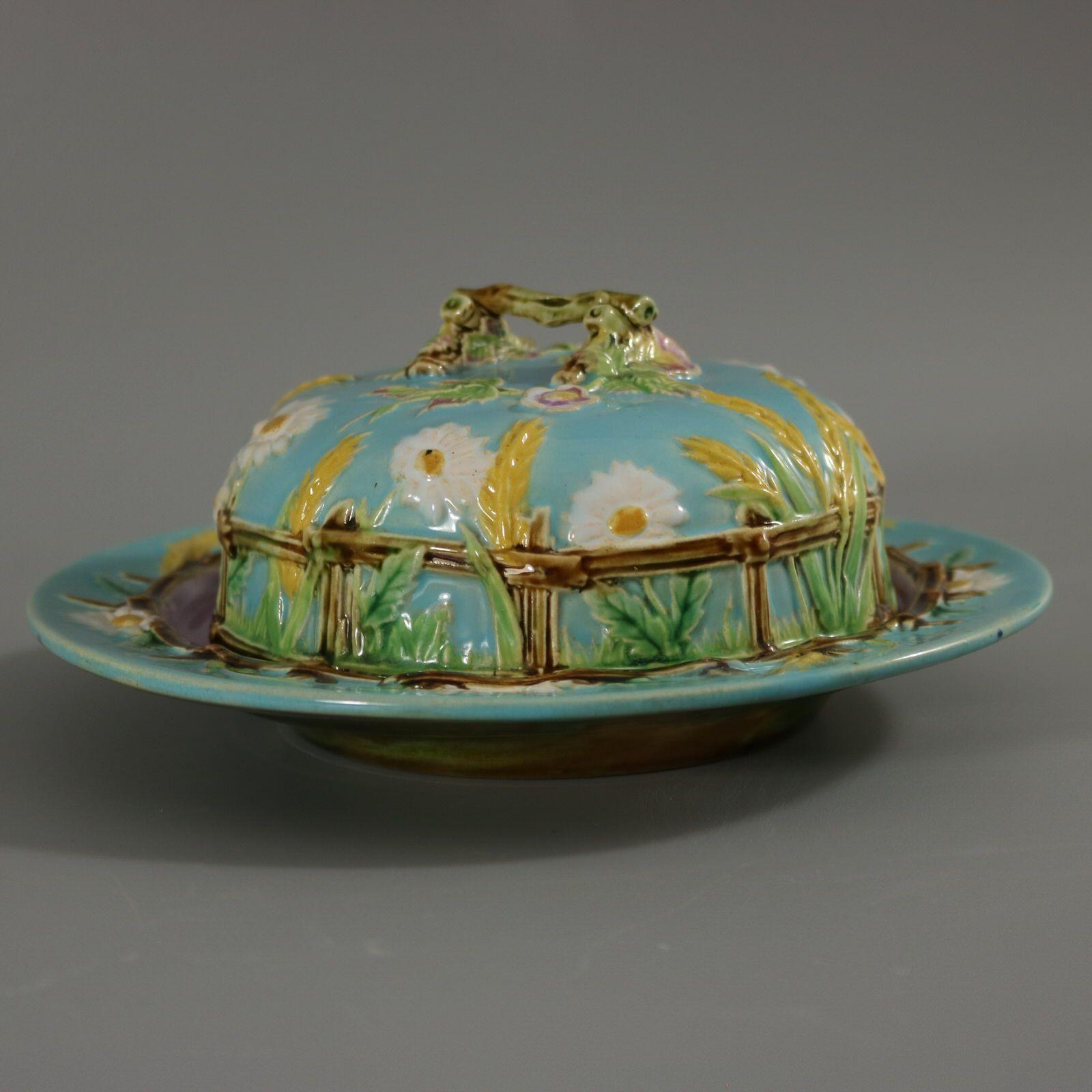 George Jones Majolica Muffin Dish and Cover For Sale 3