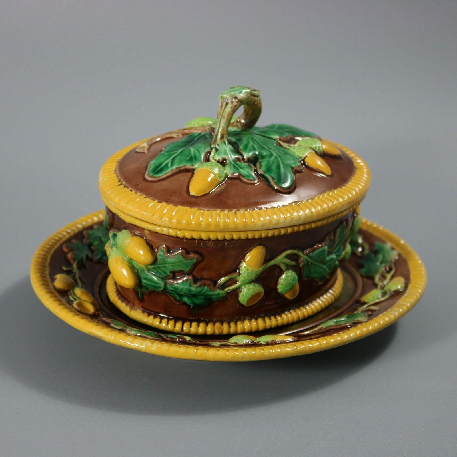 George Jones Majolika Eiche und Eicheln Box (Spätes 19. Jahrhundert) im Angebot