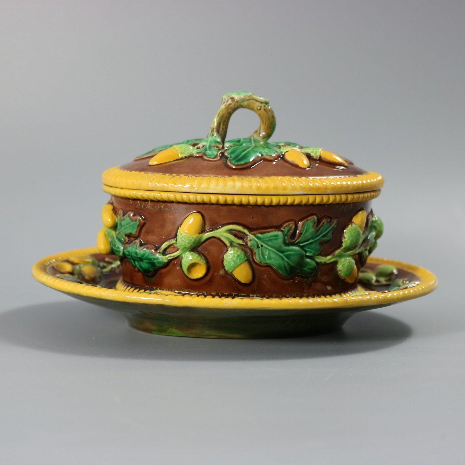 George Jones Majolika Eiche und Eicheln Box im Angebot 1