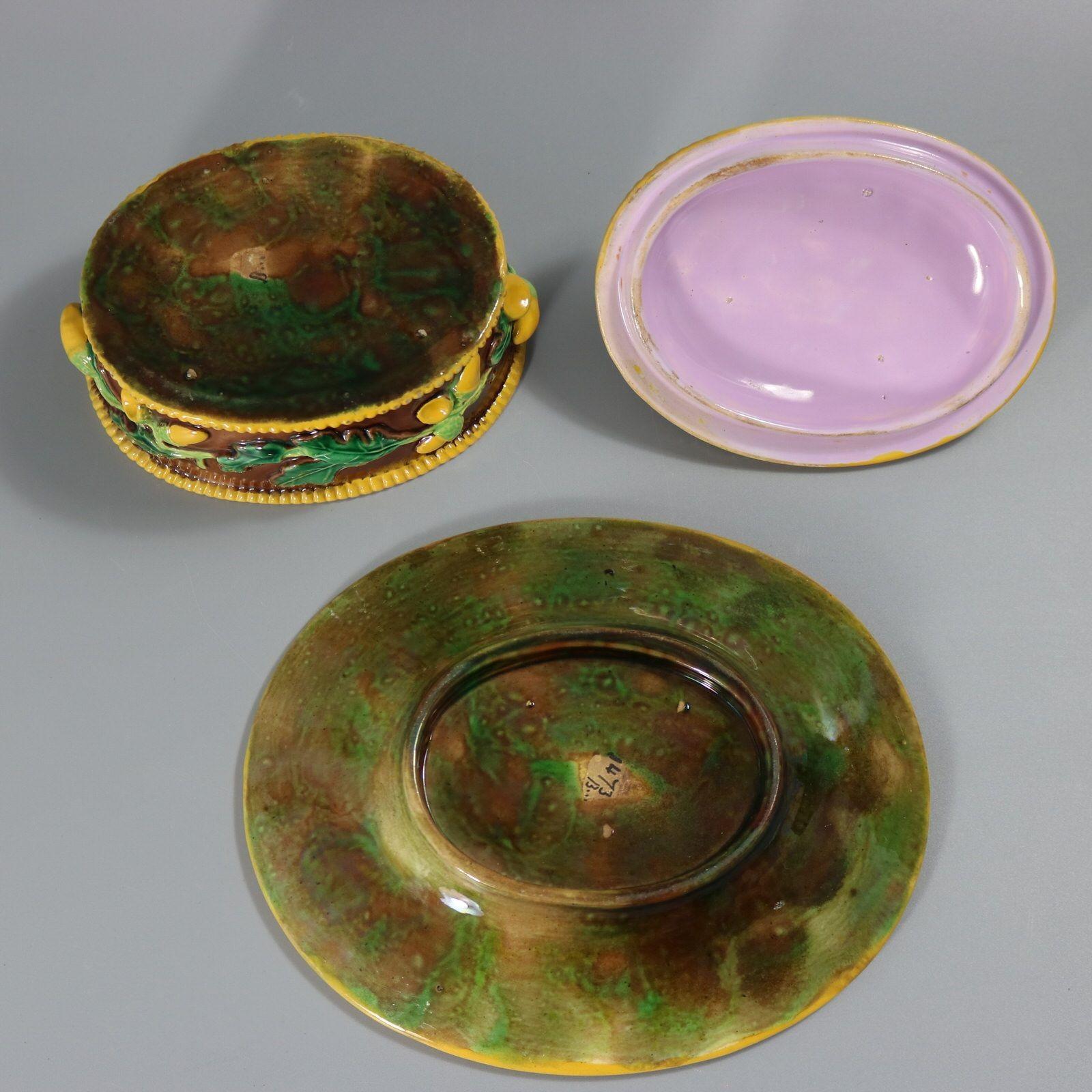 George Jones Majolika Eiche und Eicheln Box im Angebot 5