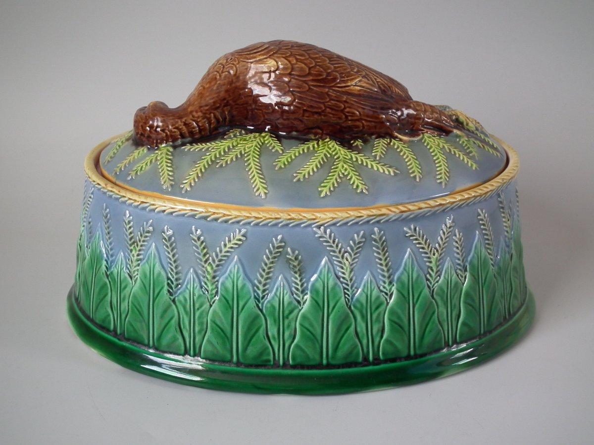 George Jones Majolica Partridge Game Pie Dish and Cover For Sale 5