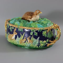 George Jones Majolica Partridge Game Pie Dish
