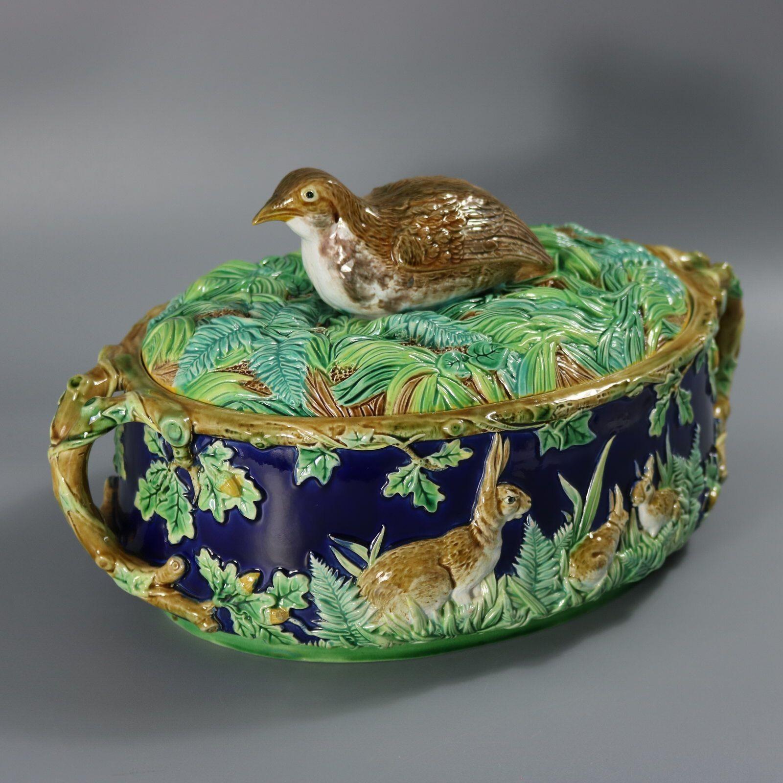 George Jones Majolica Partridge Game Pie Dish In Good Condition For Sale In Chelmsford, Essex