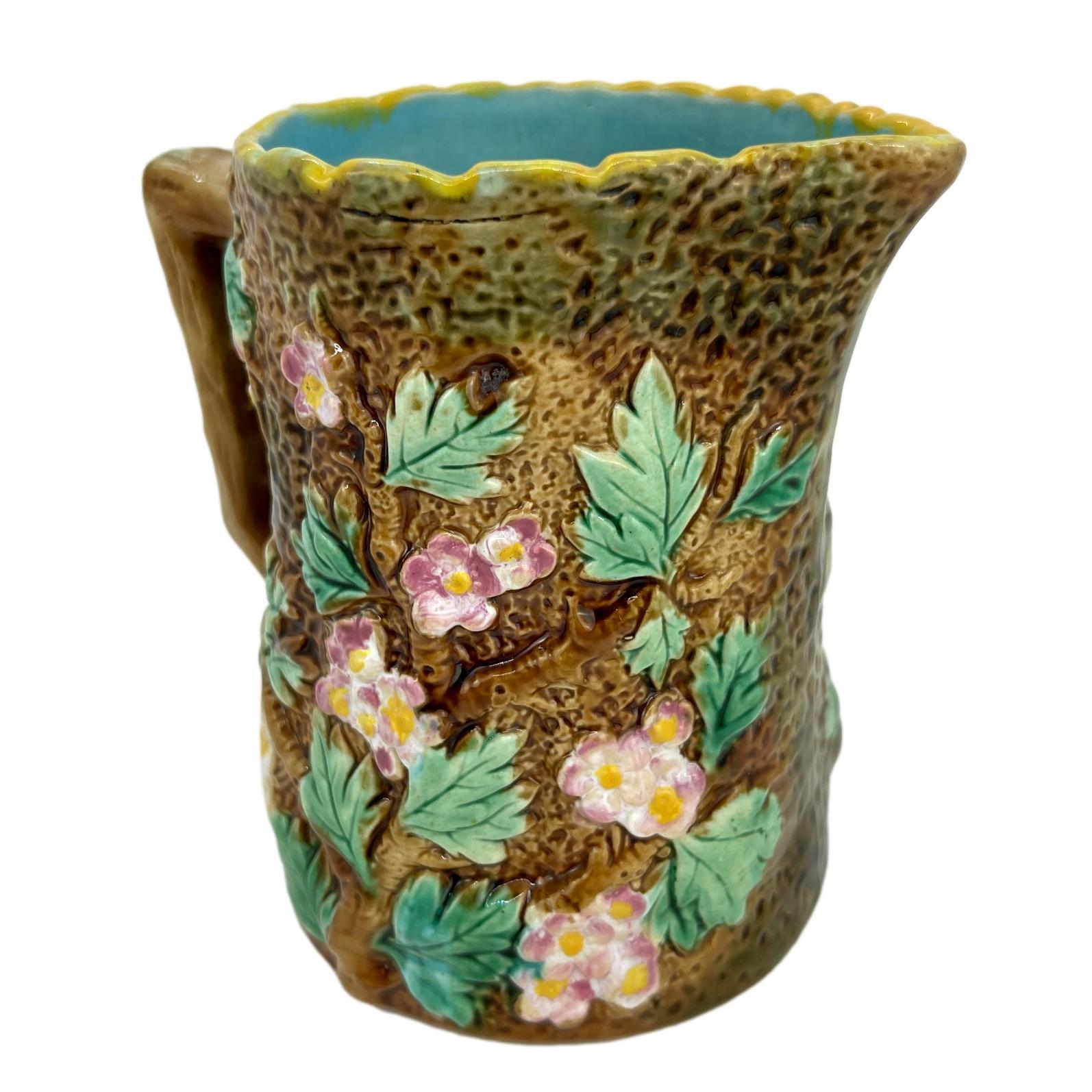 George Jones Majolica Pitcher Molded as a Hawthorn Tree, English, ca. 1875 For Sale 1
