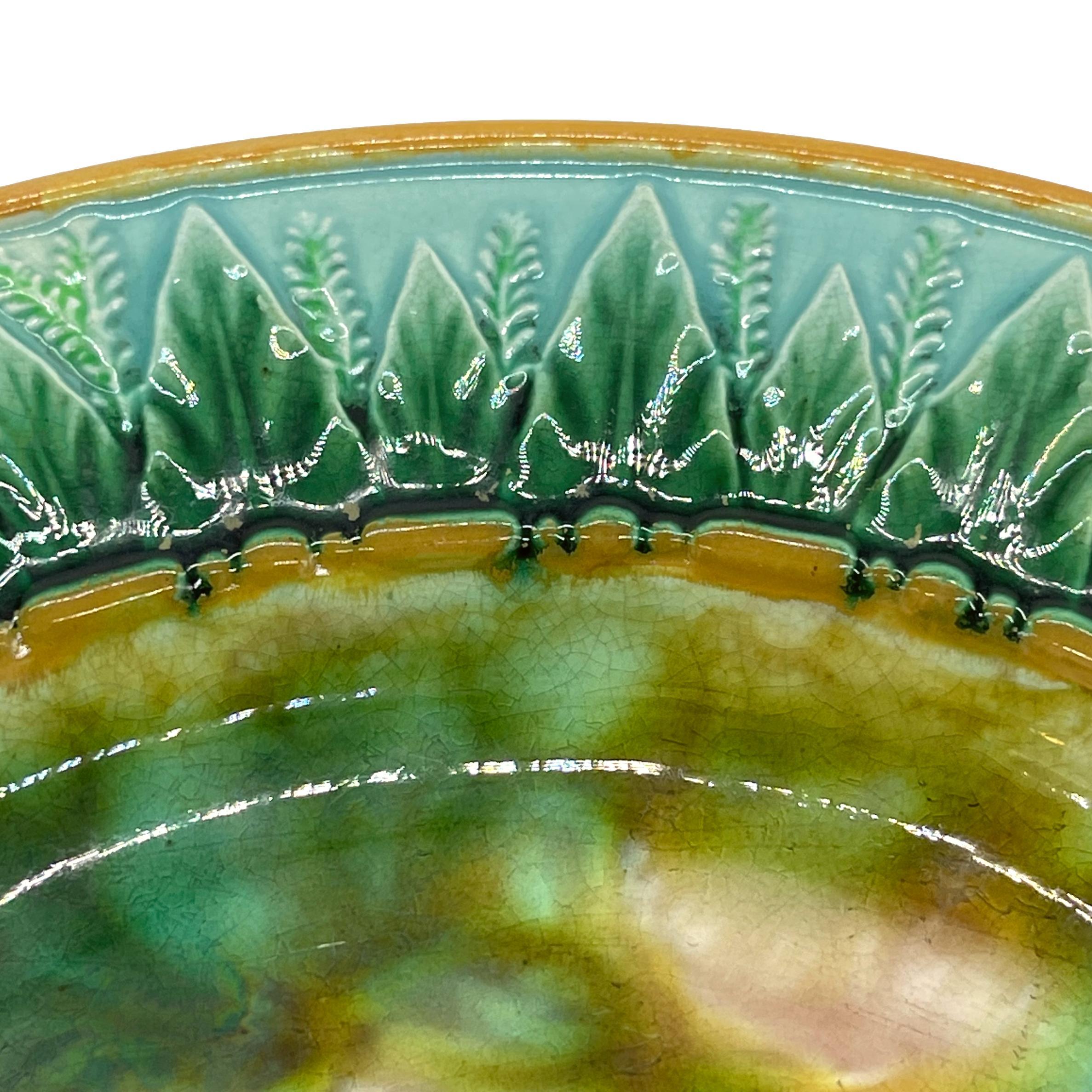 English George Jones Majolica Plate Tortoiseshell Mottling, Green Leaves on Turquoise 