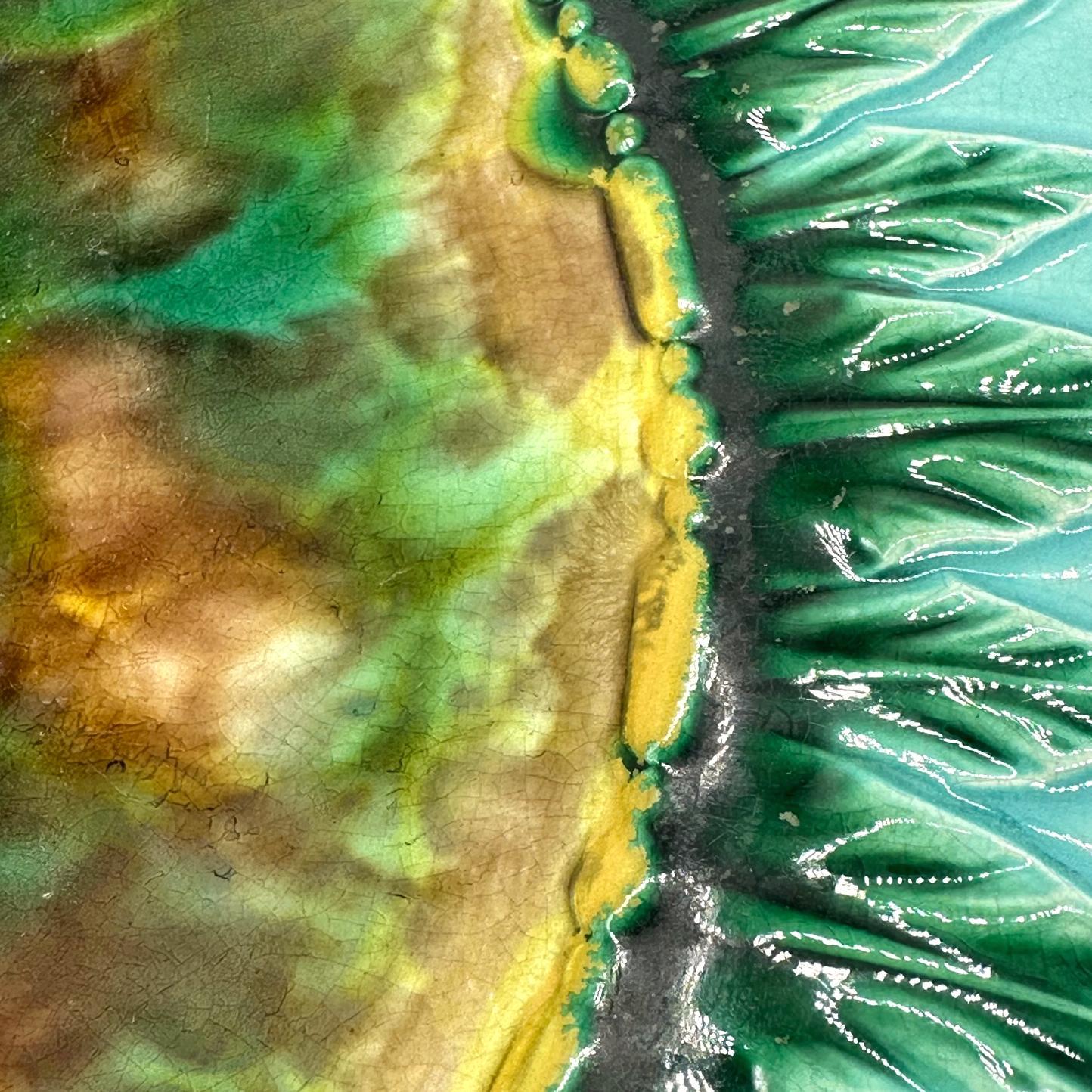 Molded George Jones Majolica Plate, Tortoiseshell Mottling, Green Leaves on Turquoise For Sale