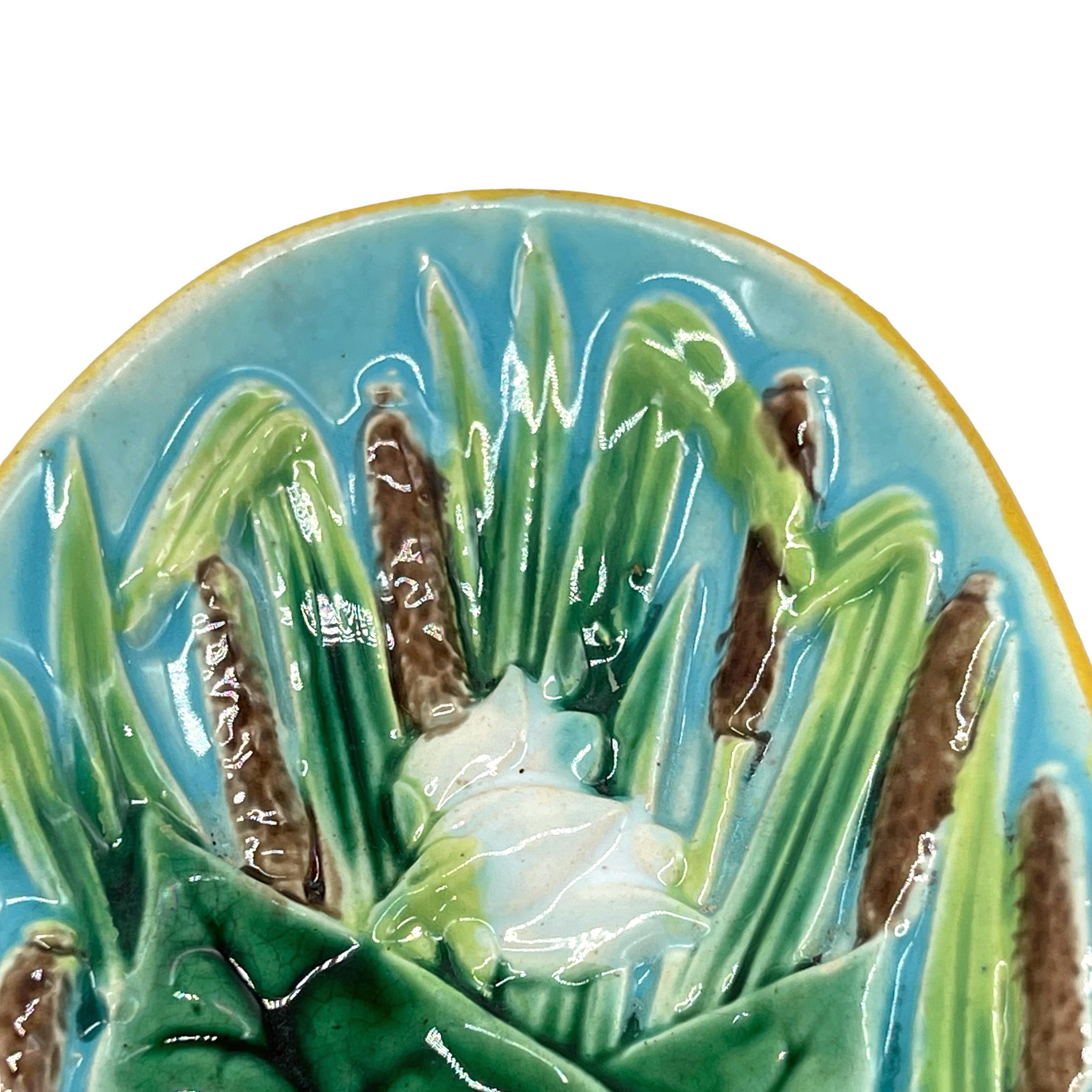 George Jones Majolica Pond Lilies and Bullrushes 10-in Tray, English, c. 1875 For Sale 5