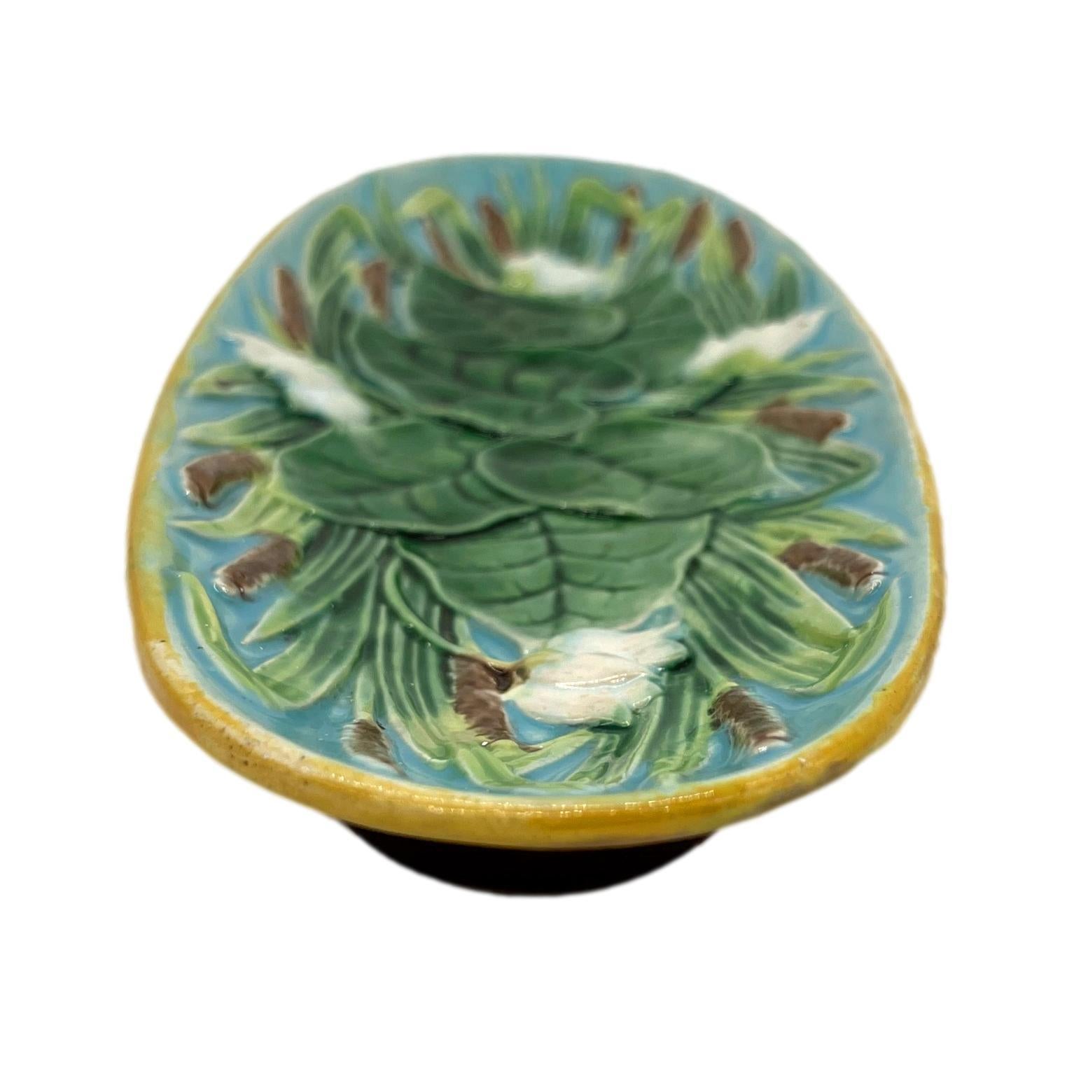 Molded George Jones Majolica Pond Lilies and Bullrushes 10-in Tray, English, c. 1875 For Sale