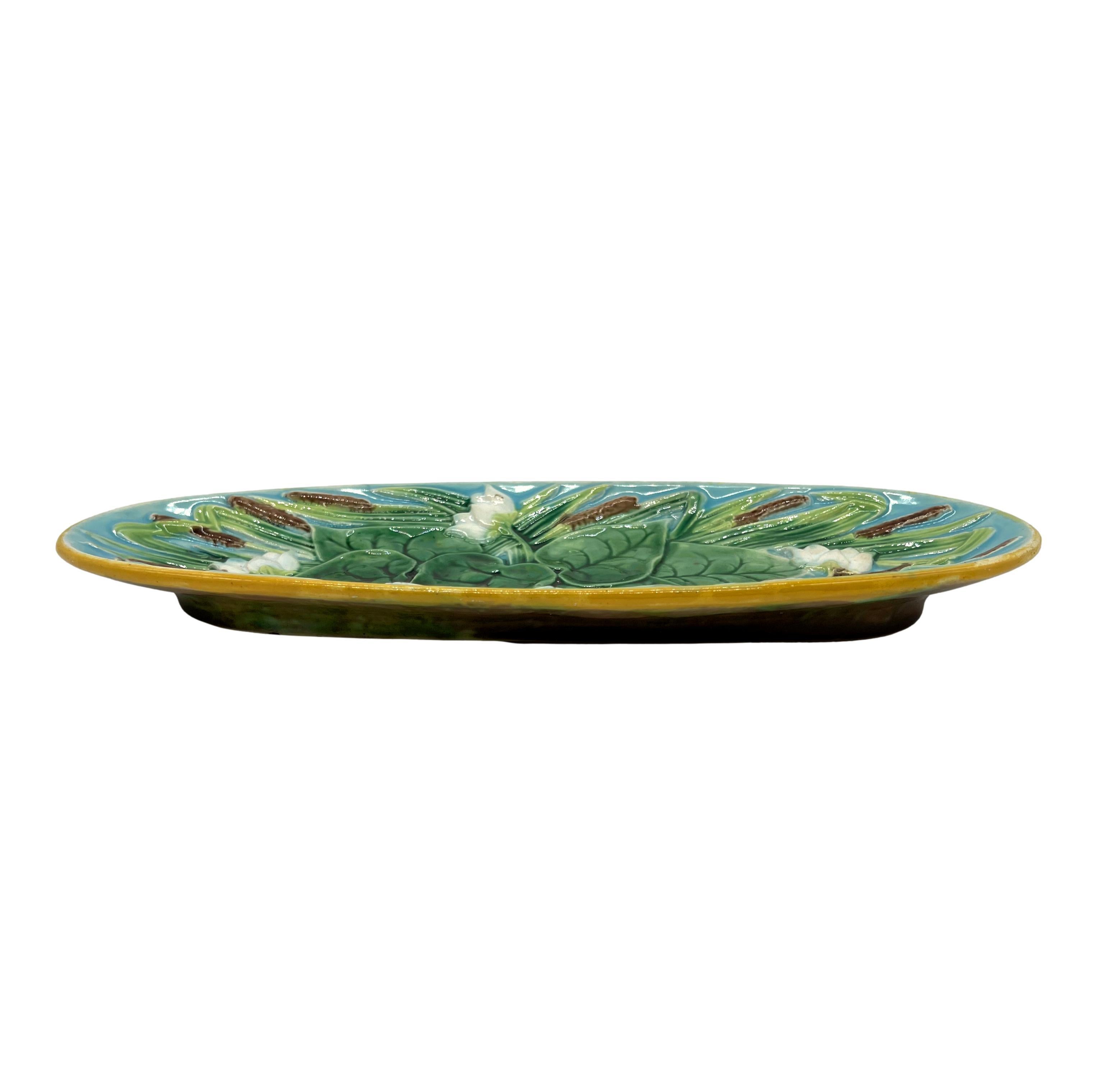 George Jones Majolica Pond Lilies and Bullrushes 10-in Tray, English, c. 1875 For Sale 1