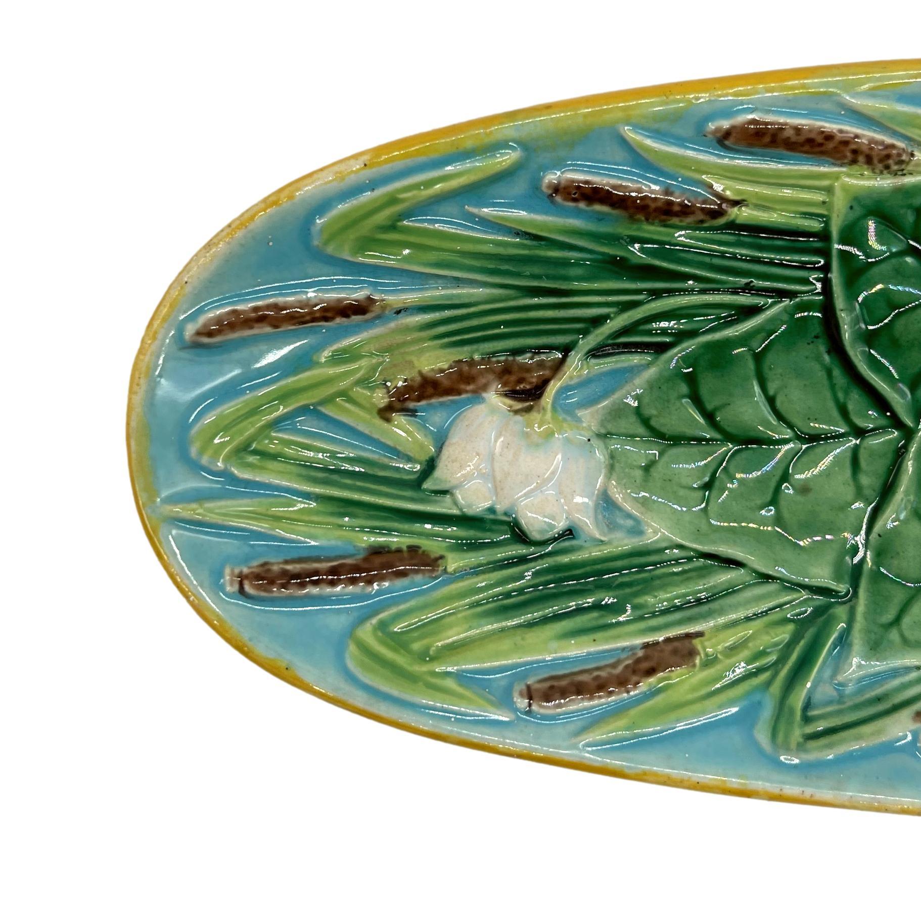 George Jones Majolica Pond Lilies and Bullrushes 10-in Tray, English, c. 1875 For Sale 3