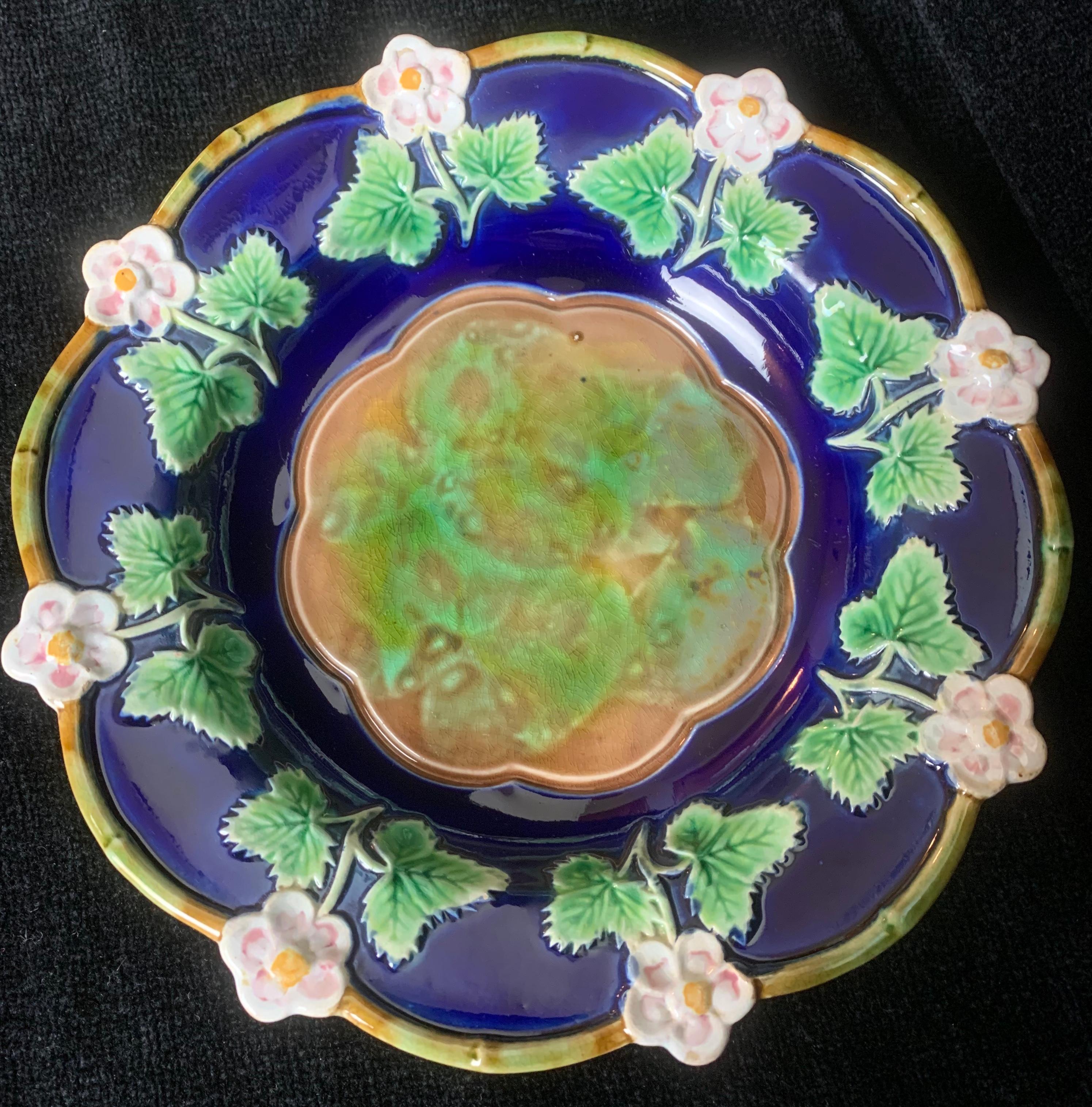 George Jones Majolica strawberry dish in cobalt blue, English, circa 1875, rare form in the most desirable cobalt blue coloration. Painted pattern number to reserve on bottom '3481' which corresponds to 'Shallow dish, eight-lobed shape. Strawberry
