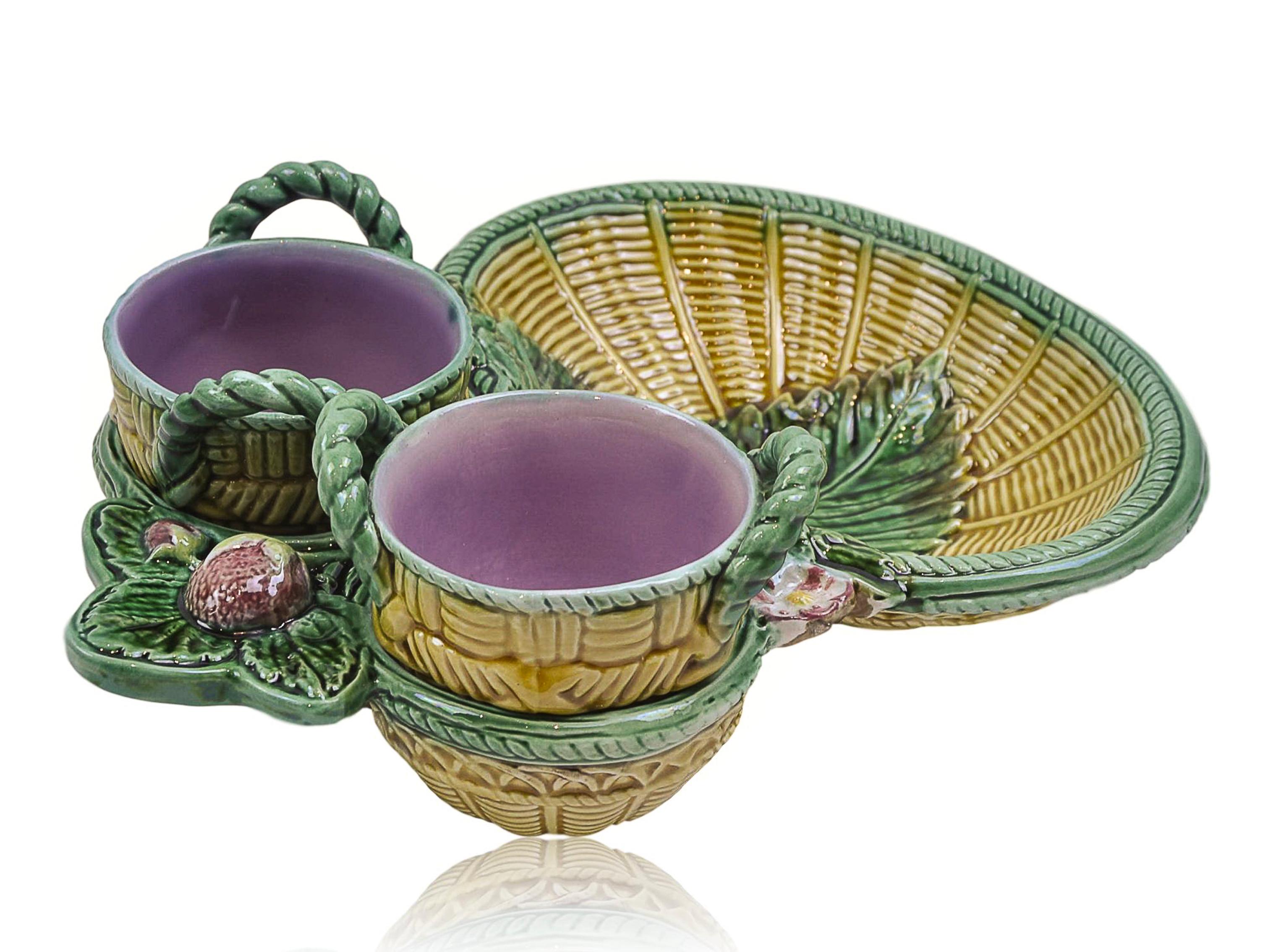 English George Jones Majolica Strawberry Server with Rare Cream and Sugar Baskets, 1868