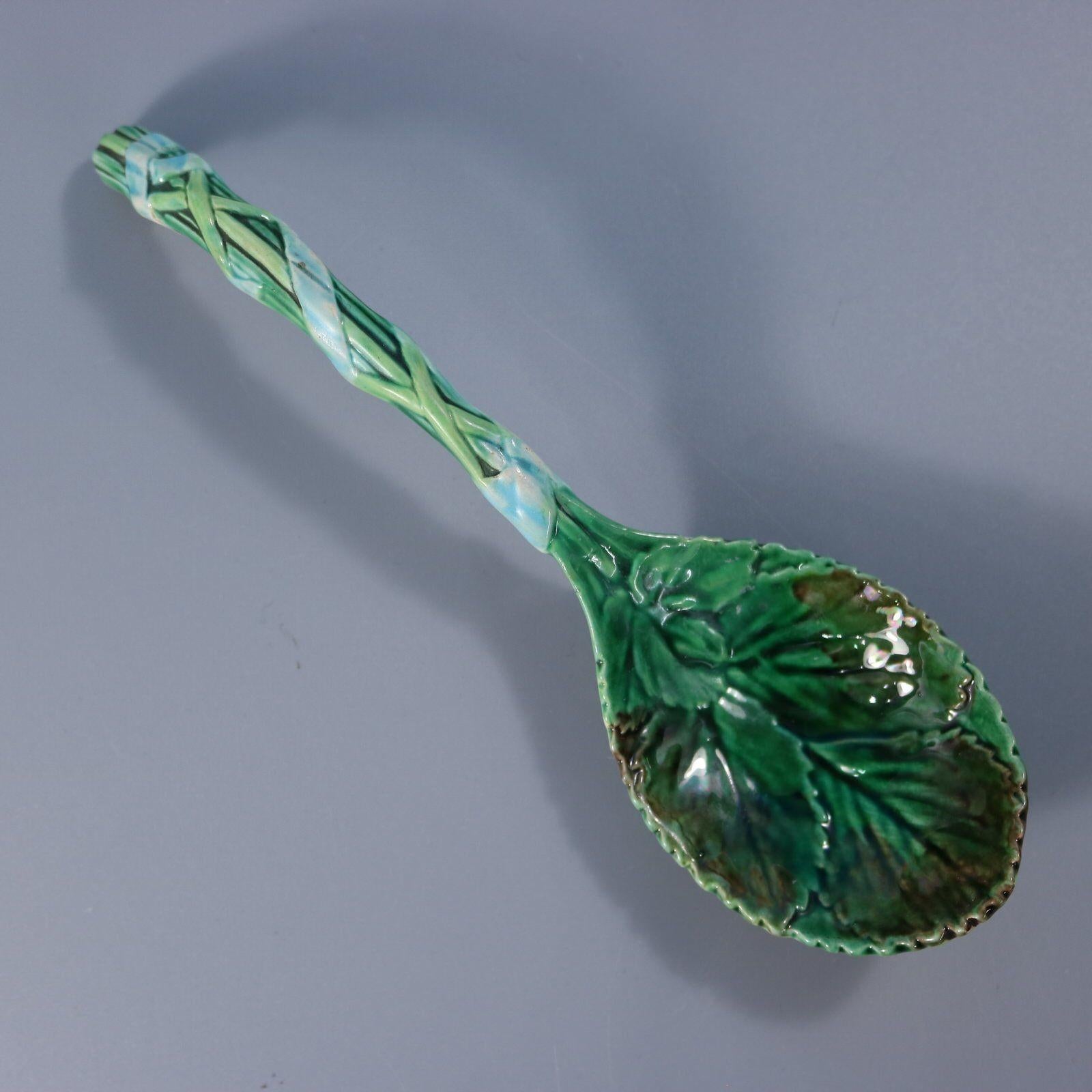 George Jones Majolica Strawberry Serving Set with Bird 12
