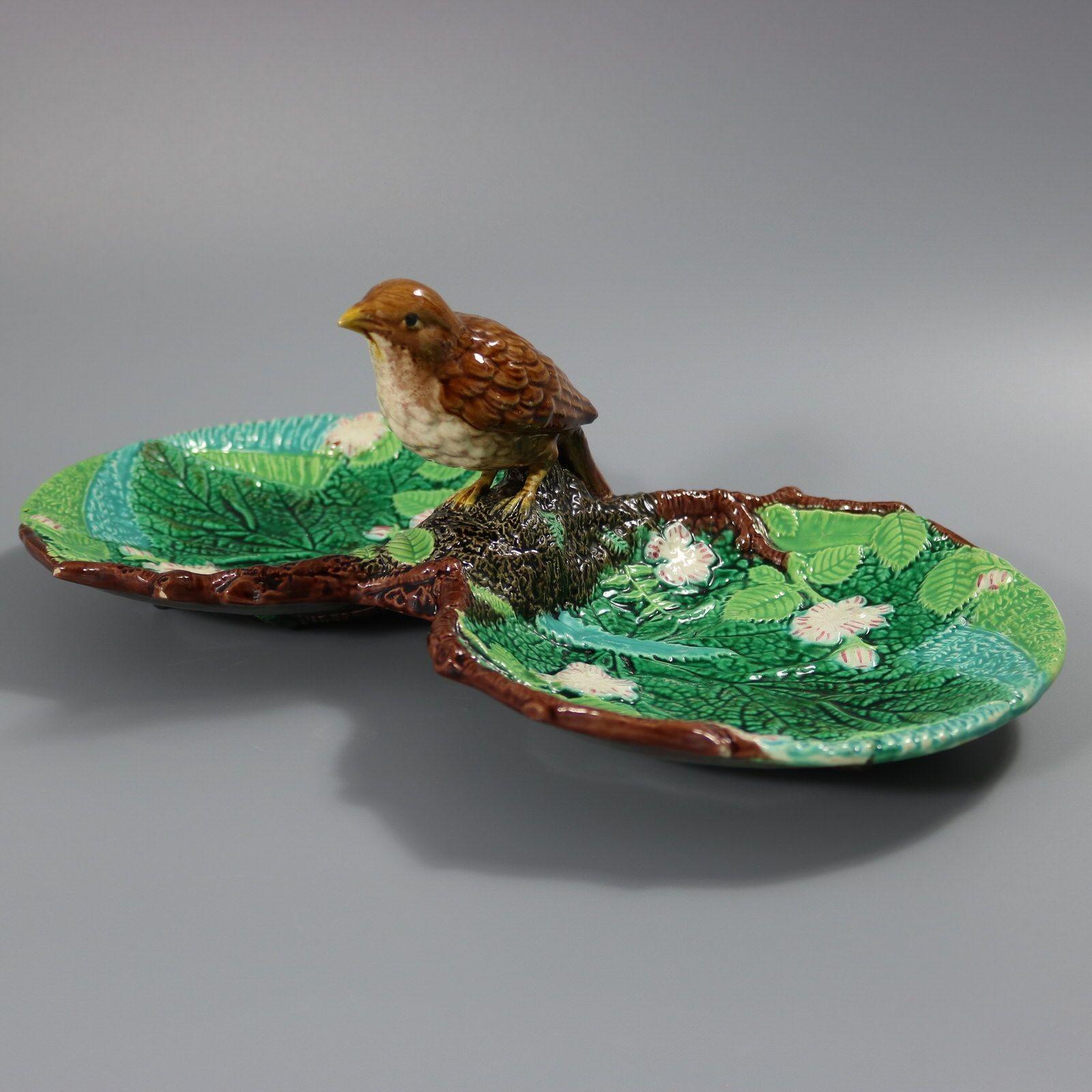 Plat à oiseaux à deux lobes en majolique de George Jones Bon état - En vente à Chelmsford, Essex