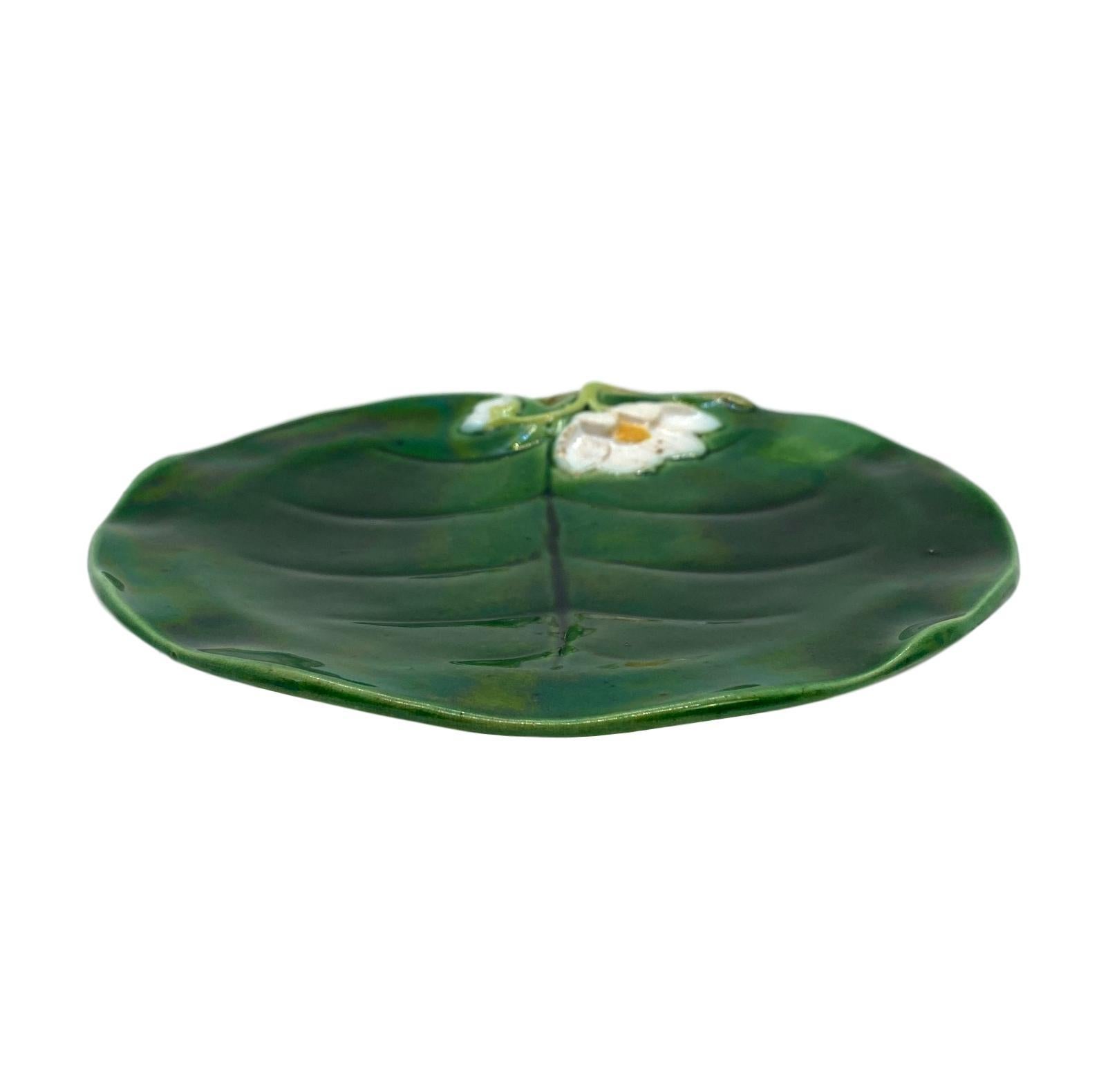 Late 19th Century George Jones Majolica Water Lily Plate Glazed in Lush Greens, English, 1877