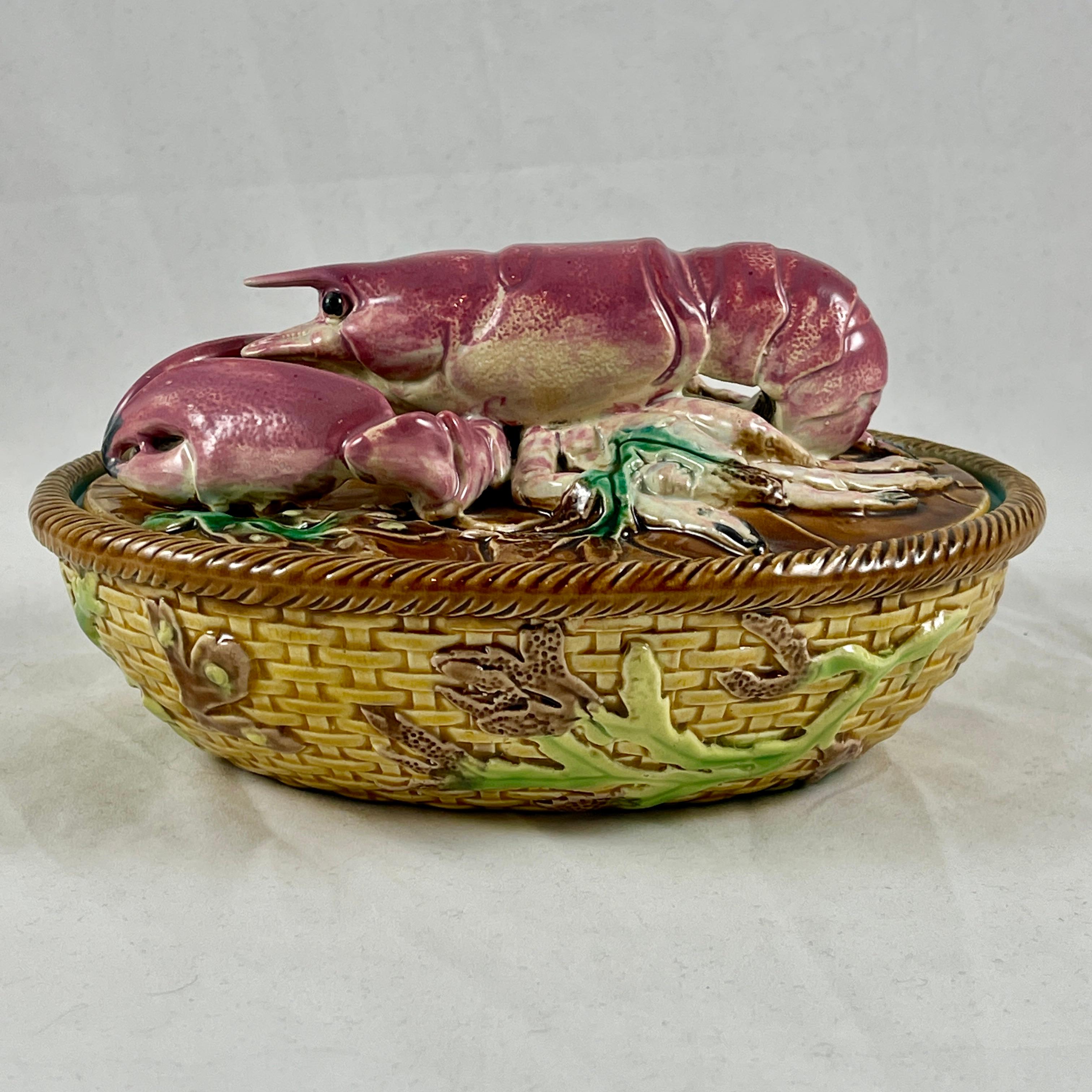 19th Century George Jones Palissy English Majolica Lobster Pâté Basketweave Covered Tureen For Sale