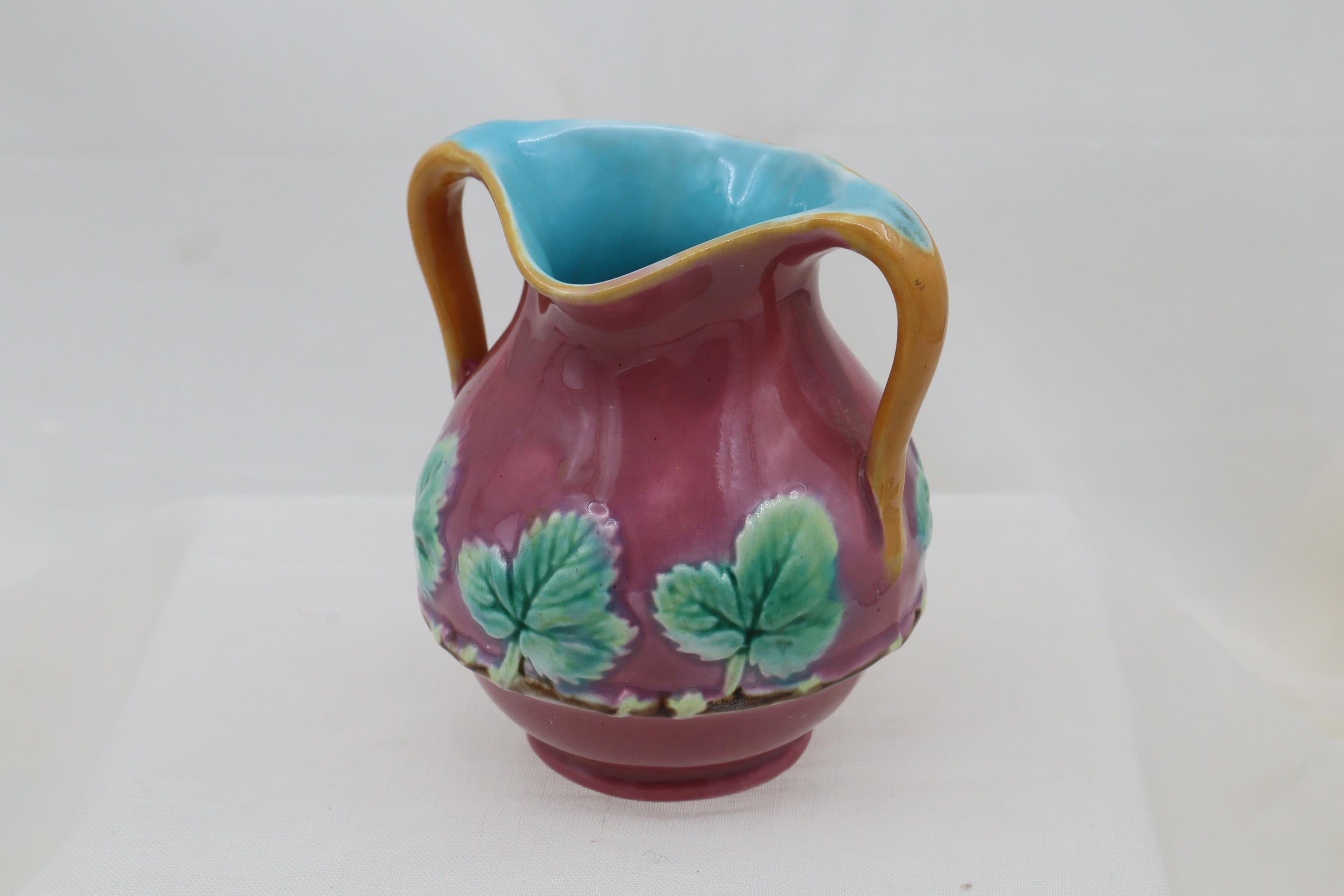 High Victorian George Jones three piece majolica strawberry set For Sale
