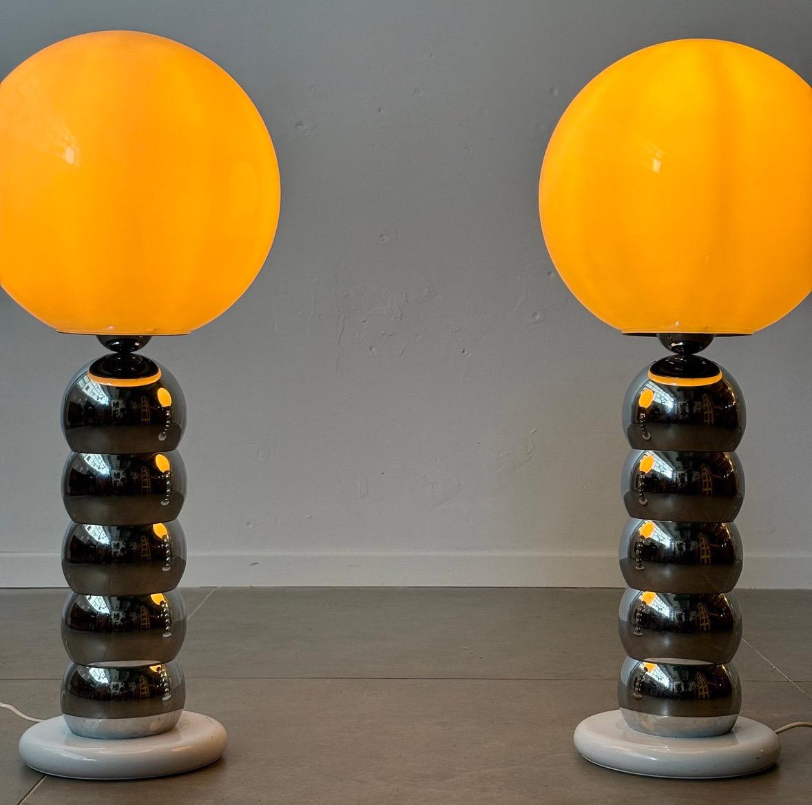 George Kovacs Chrome and opal glass table lamps, 1970s In Excellent Condition For Sale In Tel Aviv-Yafo, Tel Aviv District