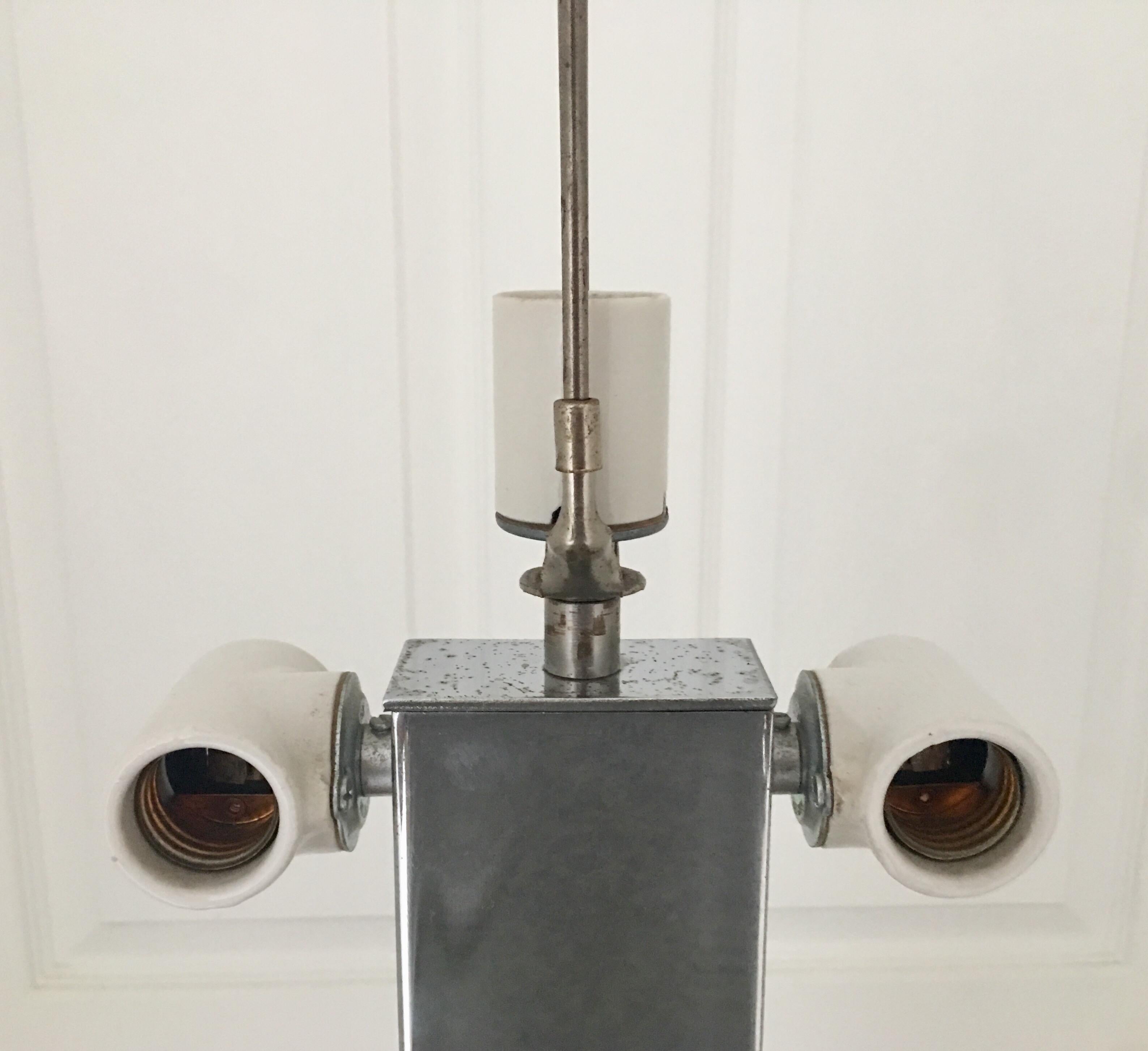 George Kovacs Moderne Stehlampe aus verchromtem Metall aus der Mitte des Jahrhunderts im Zustand „Gut“ in Lambertville, NJ