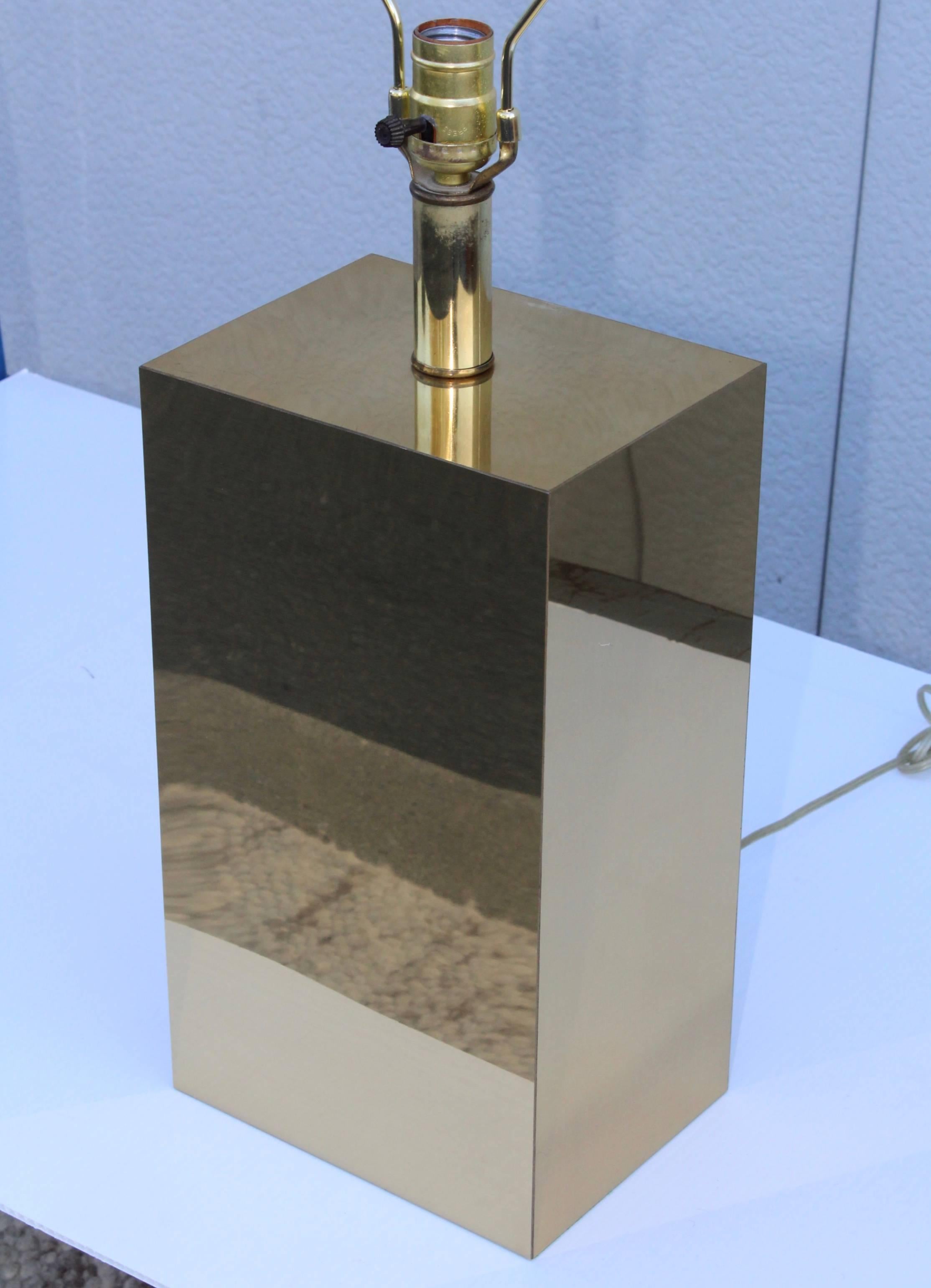 George Kovacs Modernist Brass Table Lamp In Good Condition For Sale In New York, NY