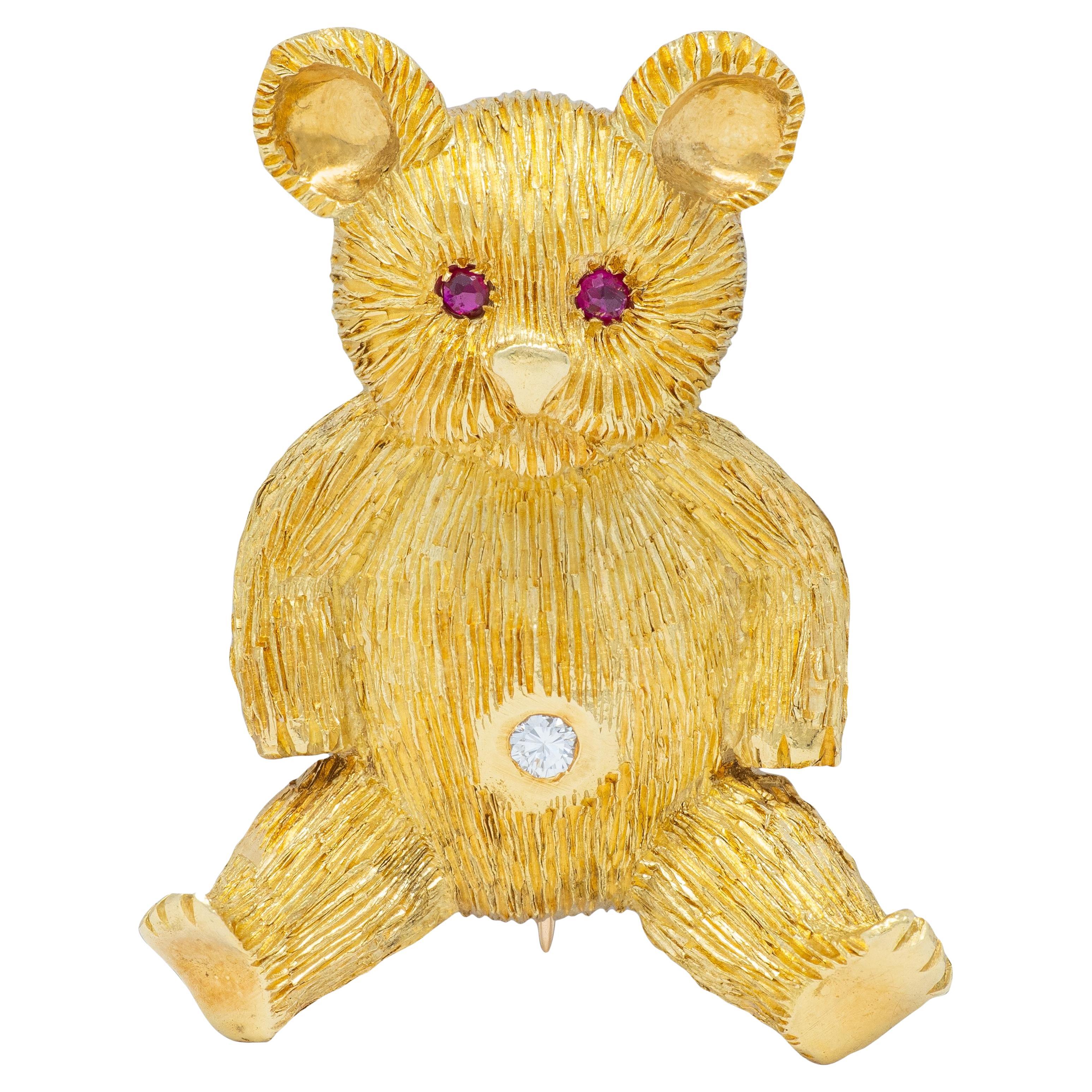 George Lederman Broche ours en or jaune 18 carats avec rubis et diamants, années 1960 en vente