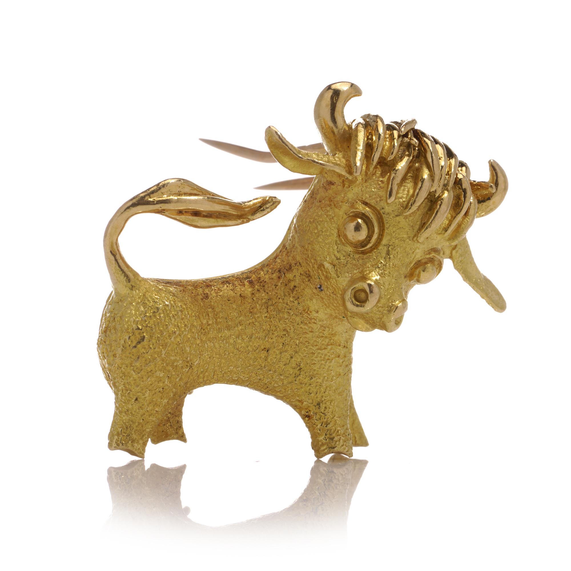 George Lederman vintage 18kt. yellow gold baby bull brooch. For Sale 3