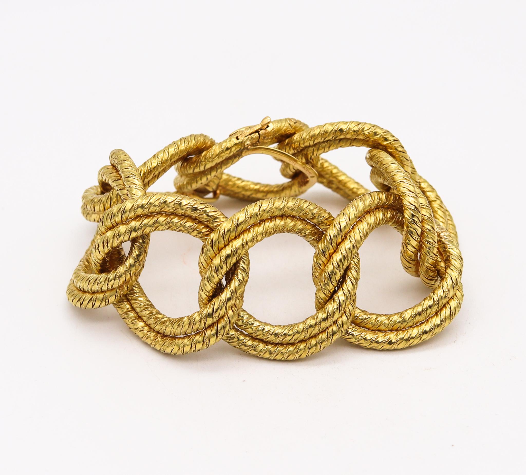 A double links bracelet designed by George L'Enfant.

An impressive, extraordinary and very rare Double Paillette bracelet, created at the atelier of George L'Enfant in Paris France at the end of the 1960's. This bold bracelet was crafted in solid