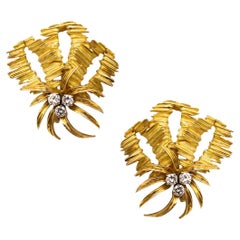 Retro George L'Enfant 1960 Paris Rare Textured Earrings 18Kt Gold with Cts VS Diamonds
