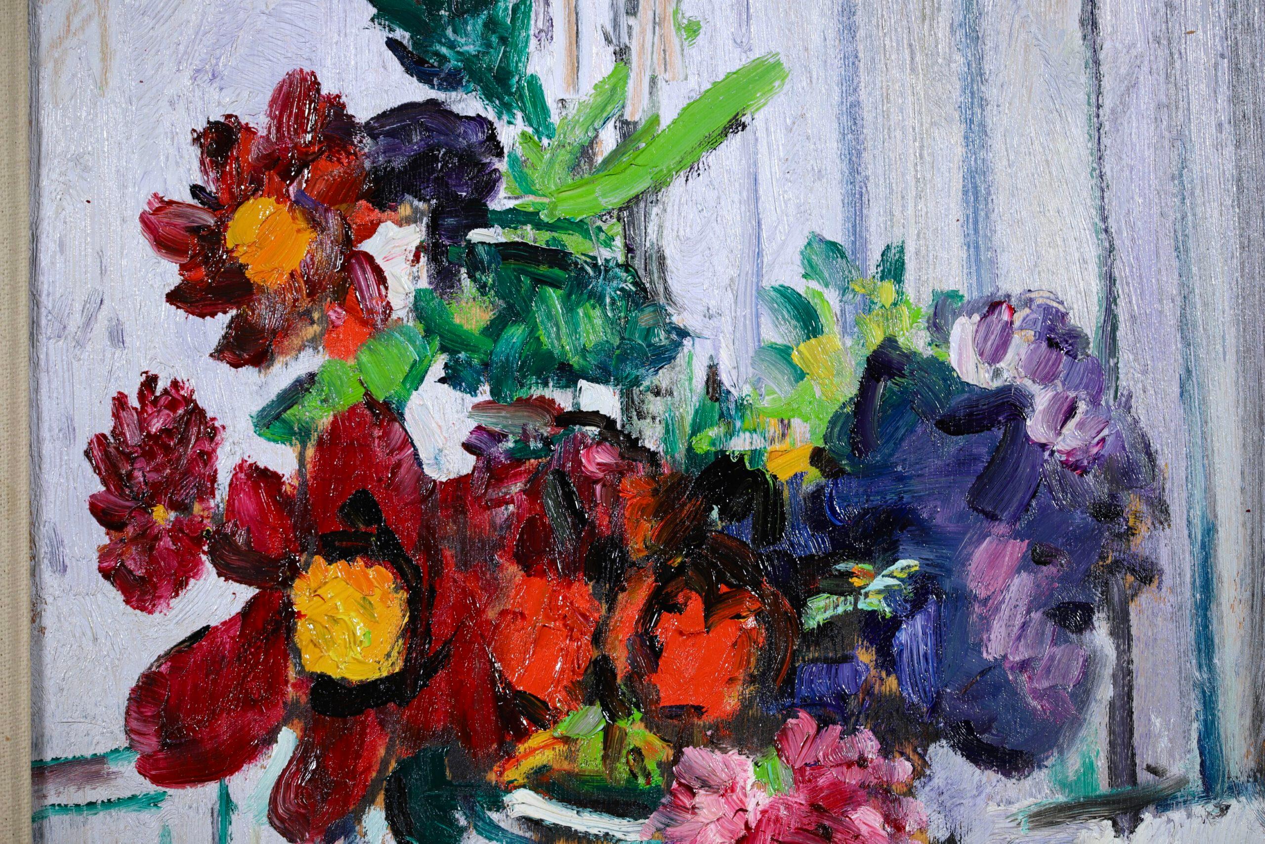 Fleurs et fruits - Nature morte coloriste, peinture à l'huile de George Leslie Hunter en vente 4