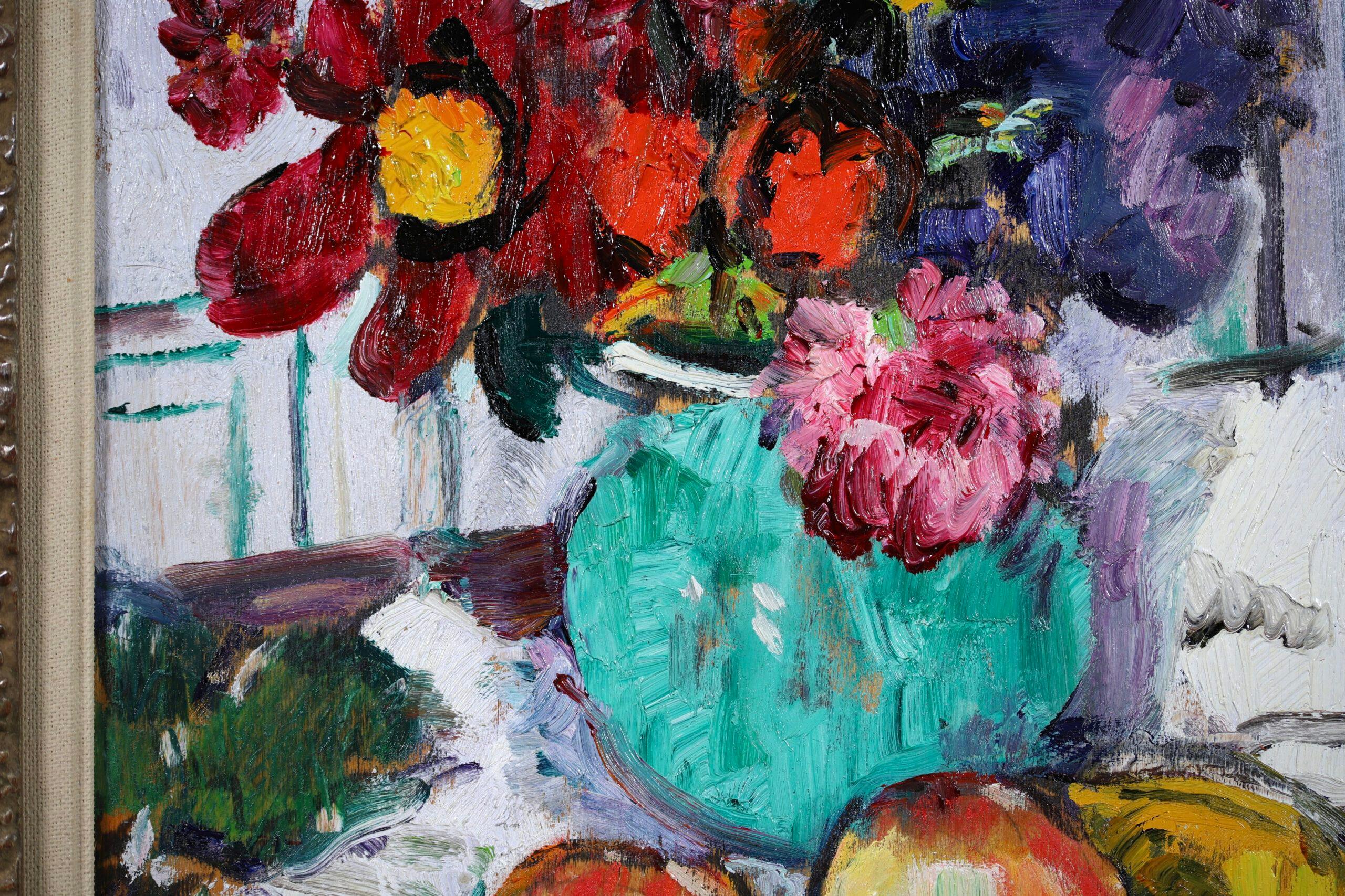 Fleurs et fruits - Nature morte coloriste, peinture à l'huile de George Leslie Hunter en vente 5