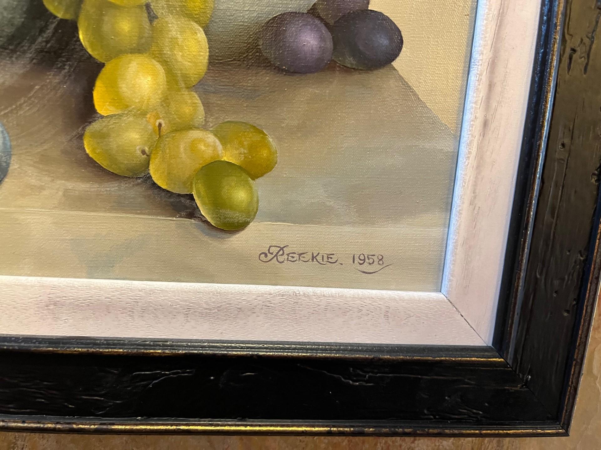 George Leslie Reekie
Britisch 1911 - 1969

Ölmaler von Stillleben mit Blumen, Früchten und Weinflaschen.  Seine Arbeiten sind detailliert, präzise und gut ausgeführt und seine Hintergründe sind geometrisch interessant!
Ich liebe diese Bilder für