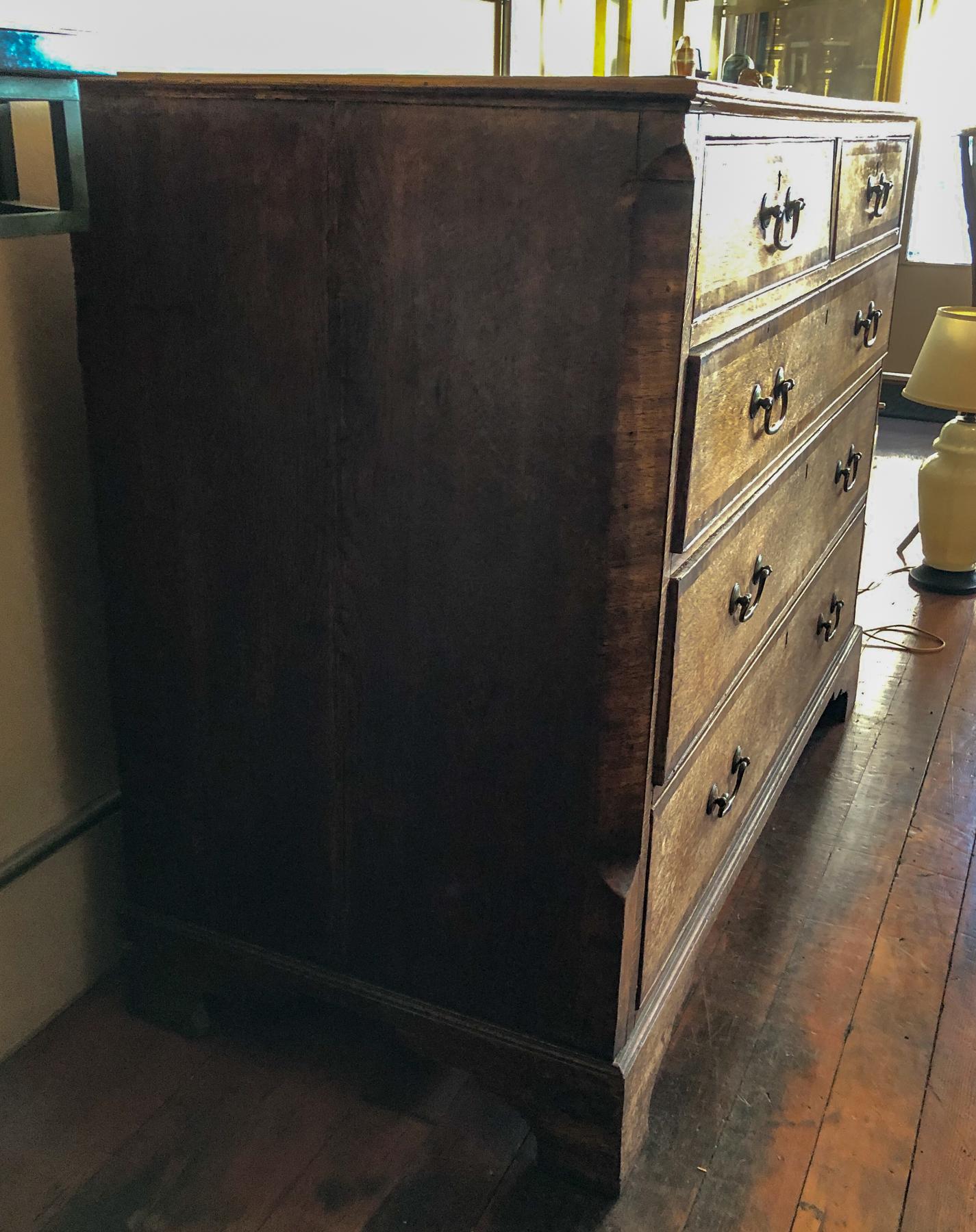 George III / Chippendale Oak Chest of Drawers In Fair Condition For Sale In San Francisco, CA