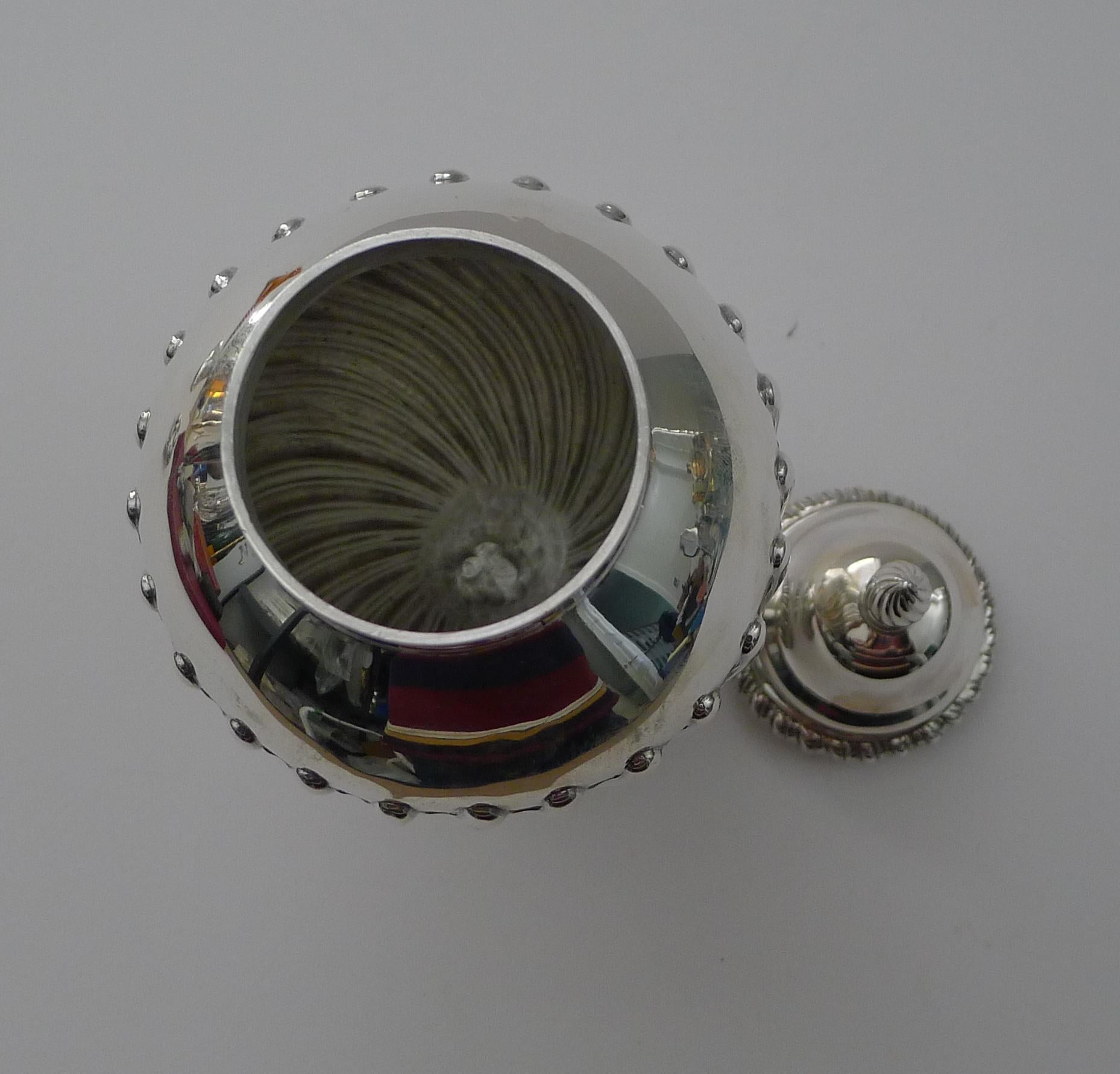 George lll - Cadolino da tè in argento massiccio - 1769 in vendita 4